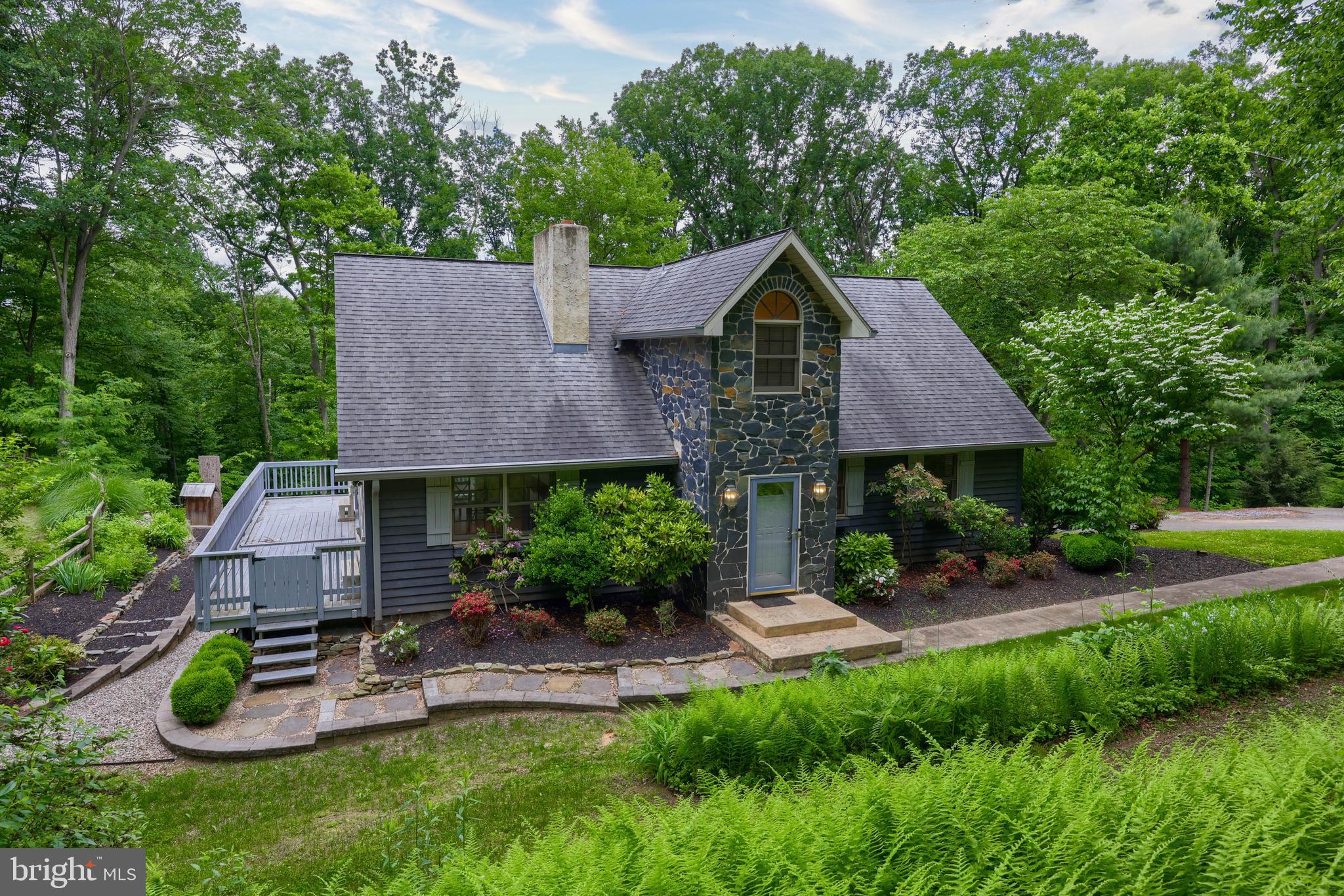 LAKEWOOD ESTATES - Residential