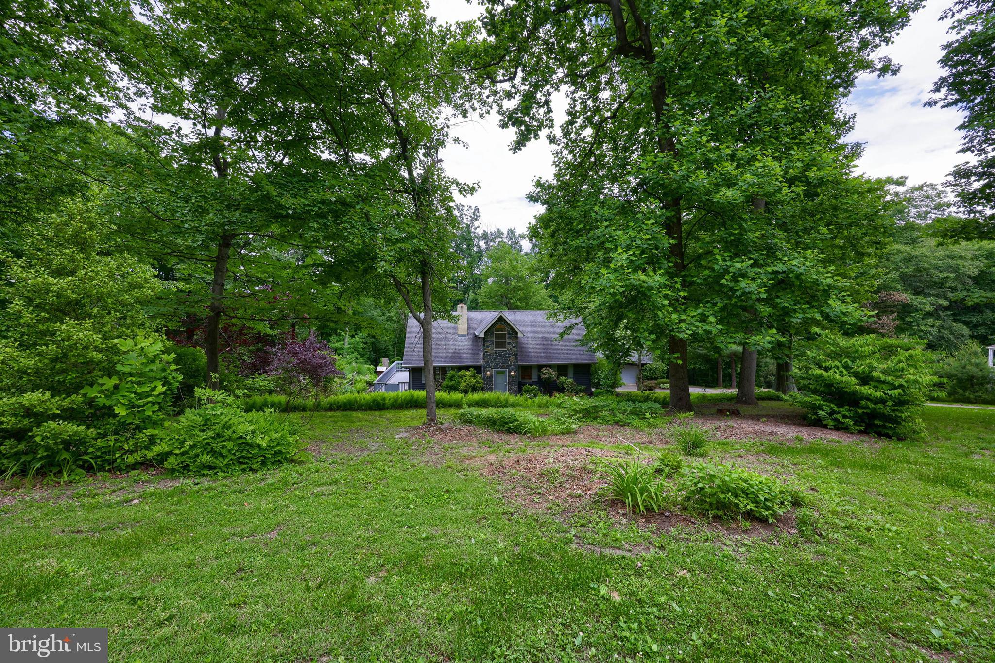 LAKEWOOD ESTATES - Residential