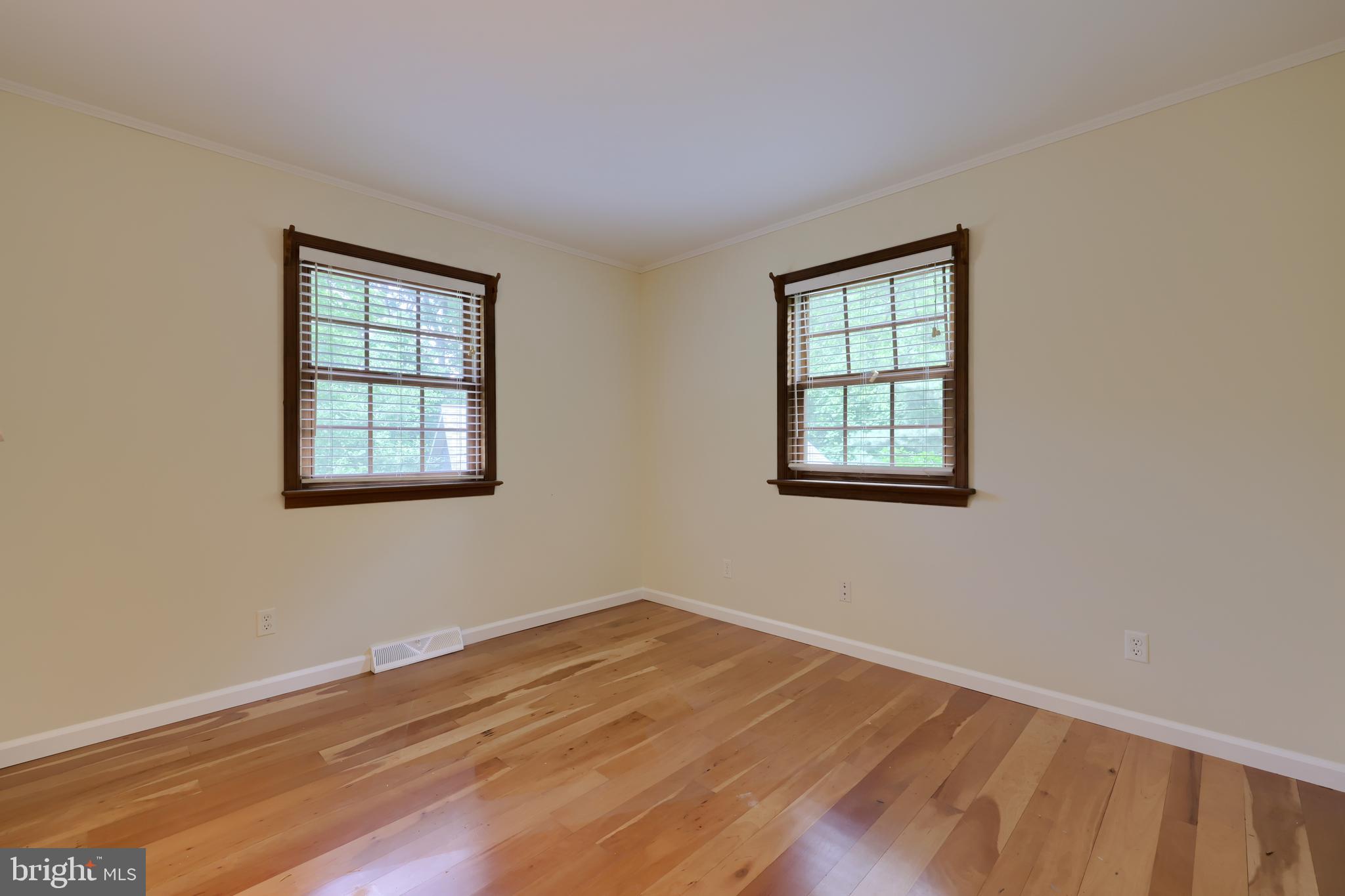 LAKEWOOD ESTATES - Residential