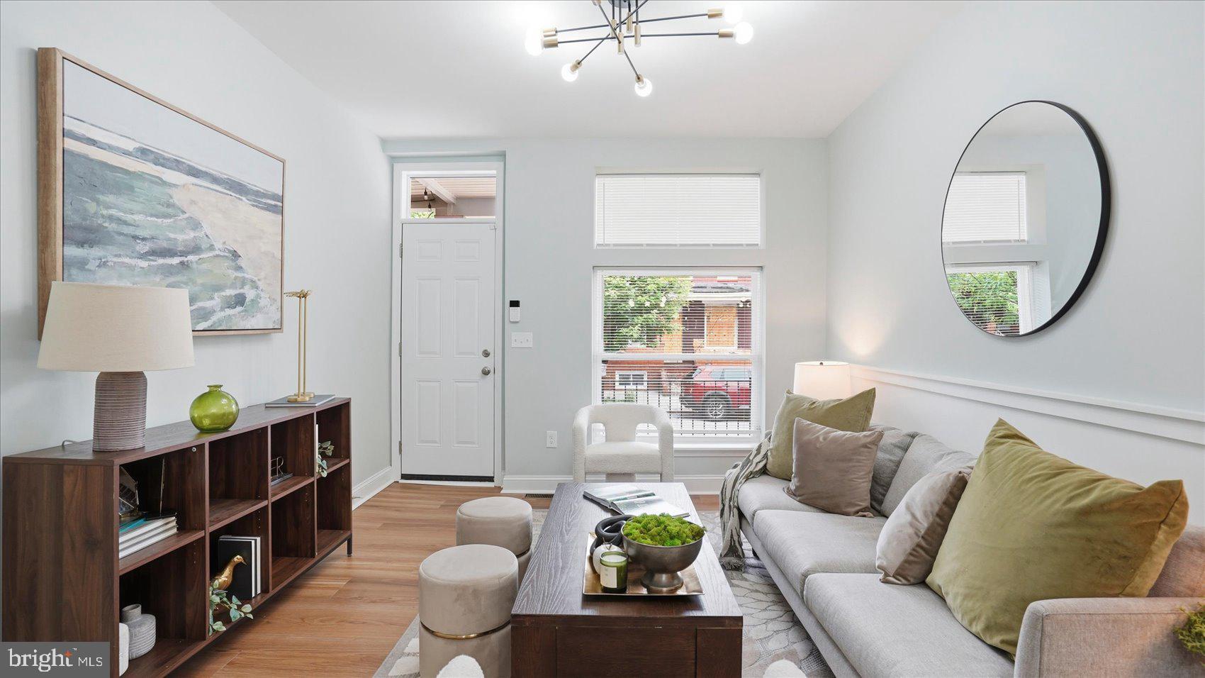 ELWOOD PARK - Residential