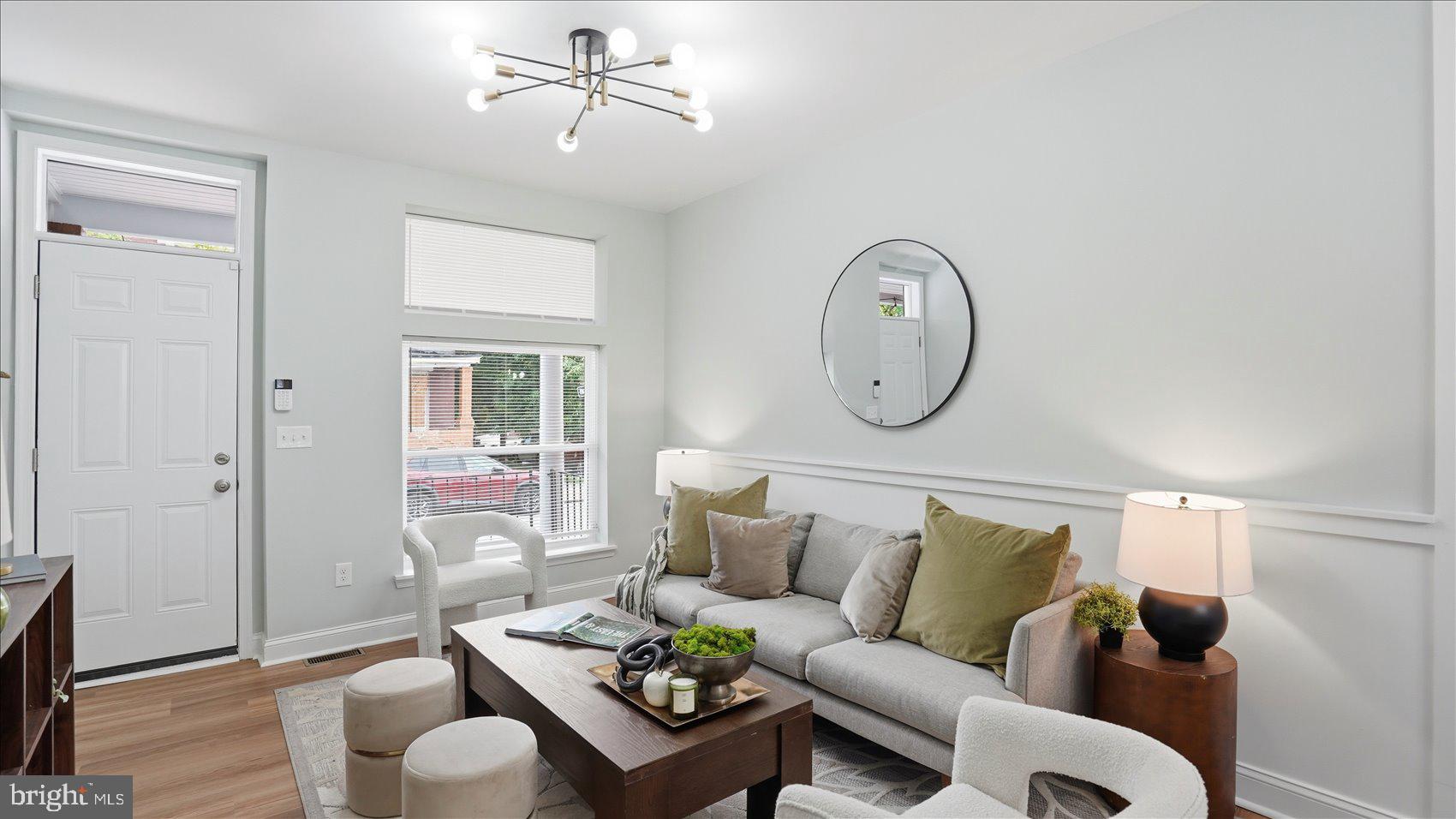 ELWOOD PARK - Residential