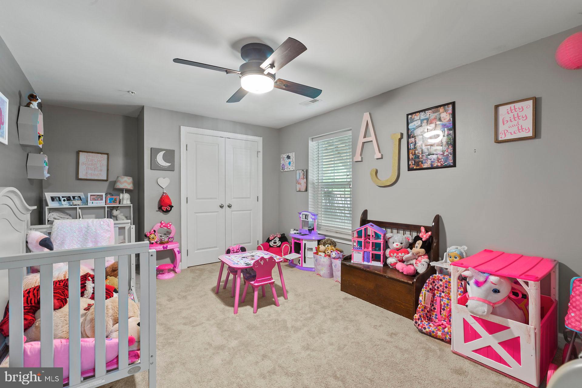 HOLLYBROOK FARM SUB - Residential