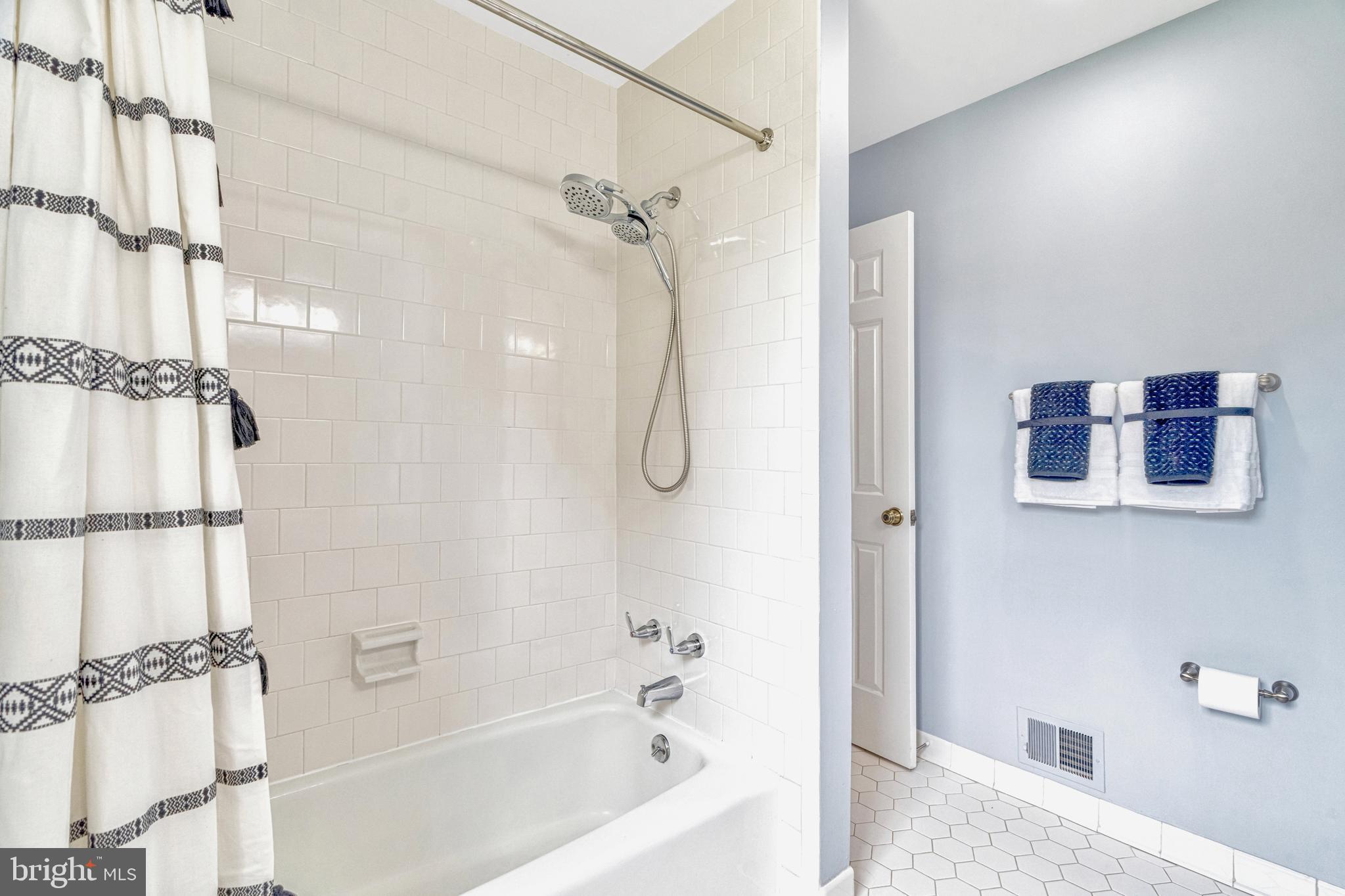 CARPERS FARM - Residential