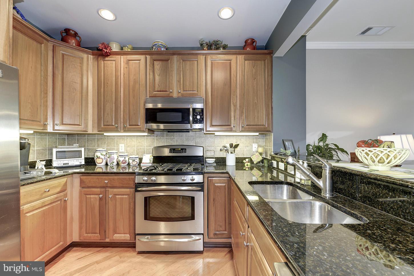 CAMERON STATION - Residential Lease