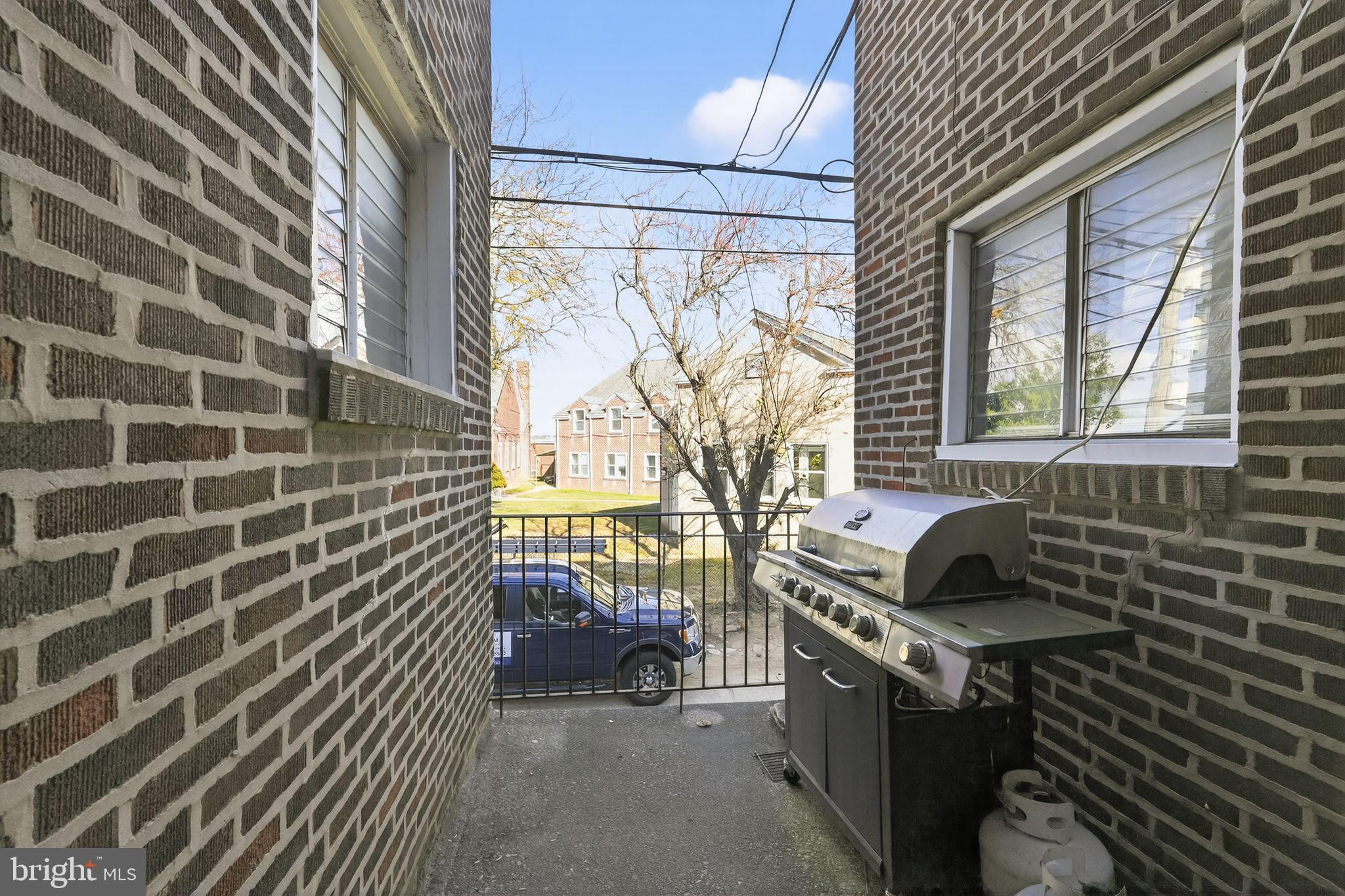 MAYFAIR - Residential