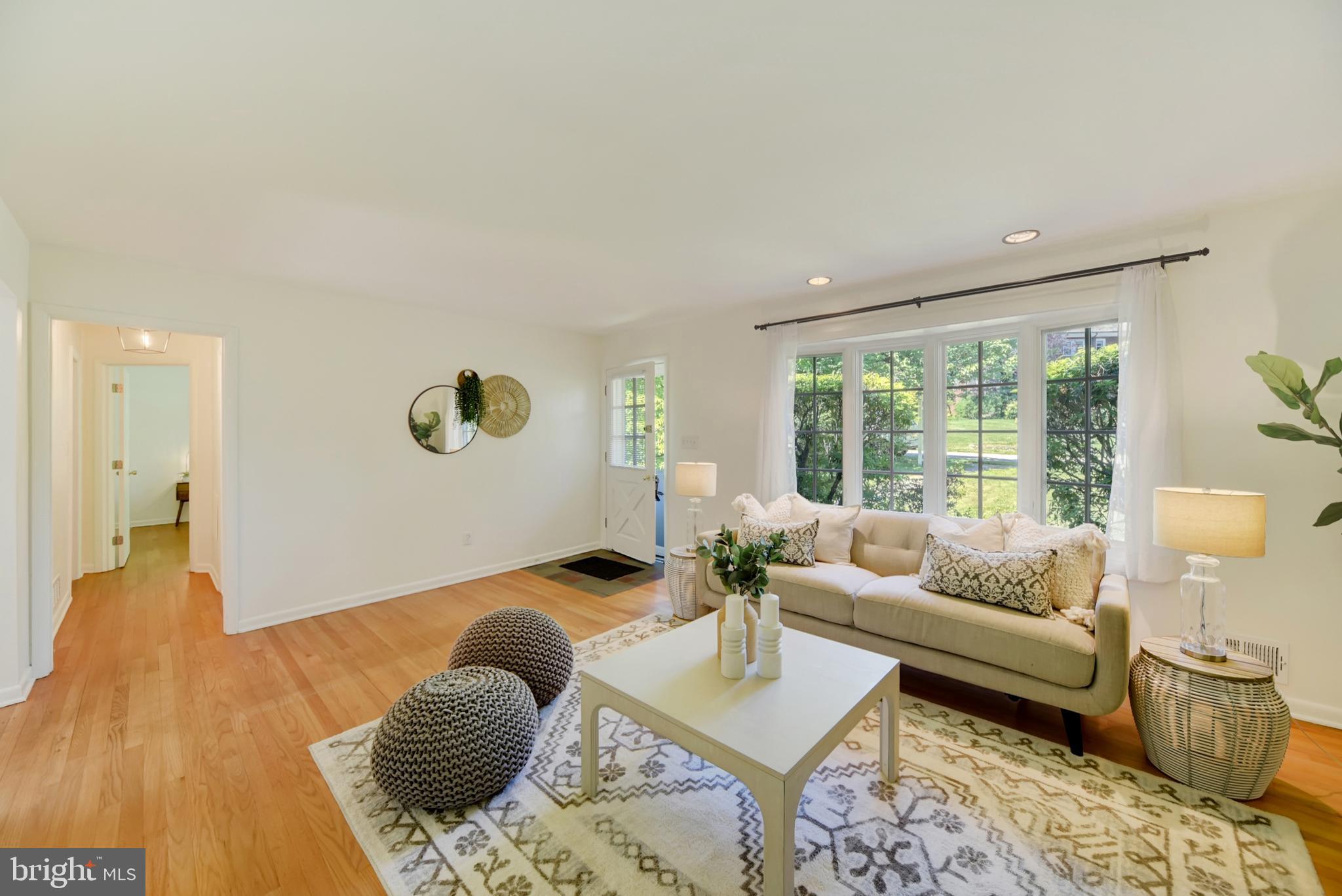 TEN HILLS - Residential
