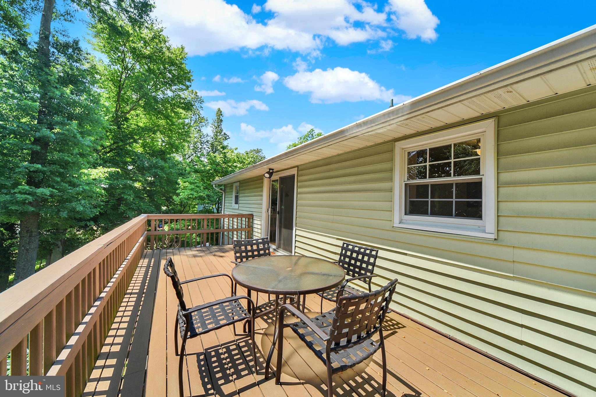 TEN HILLS - Residential