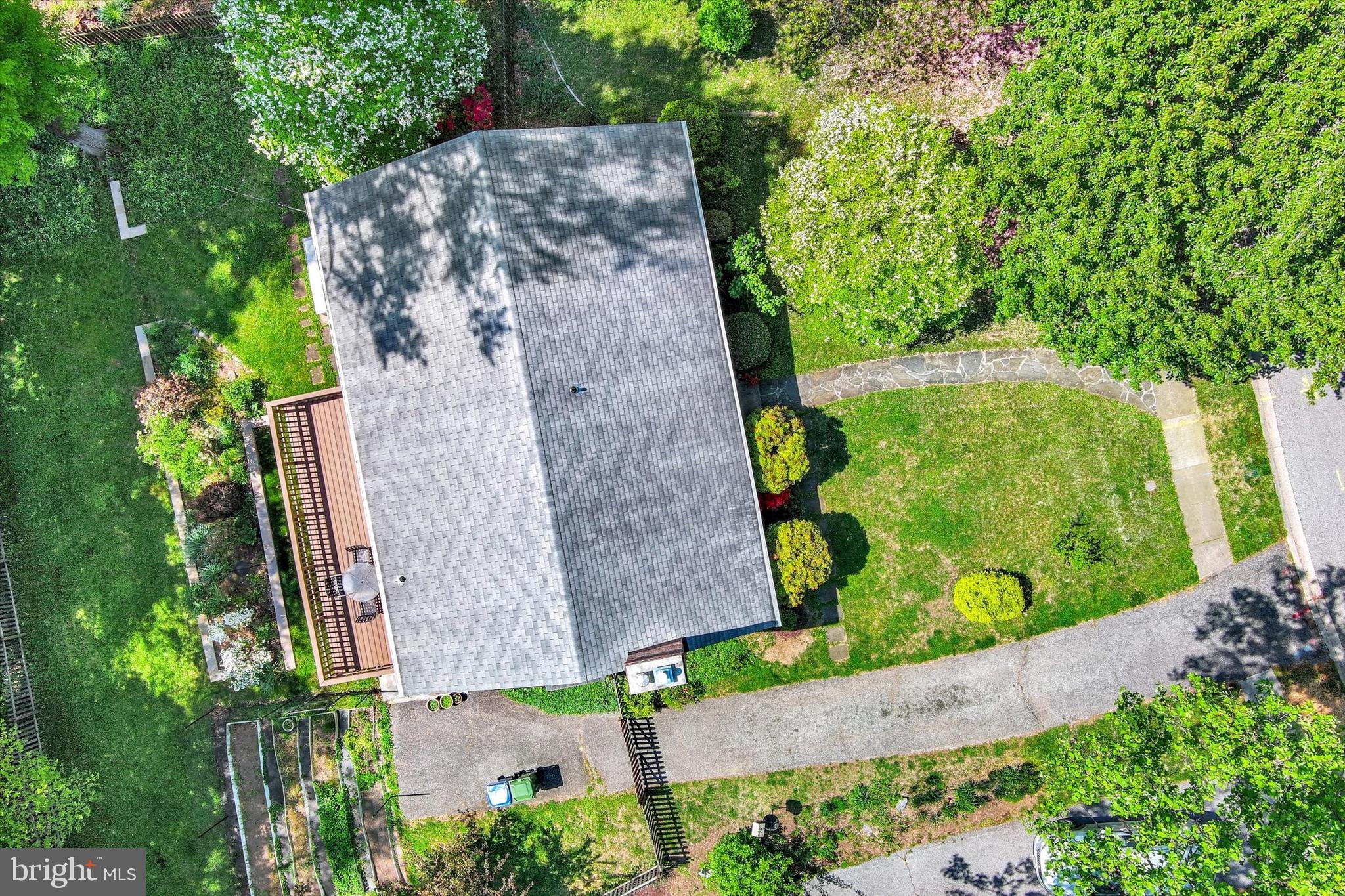 TEN HILLS - Residential