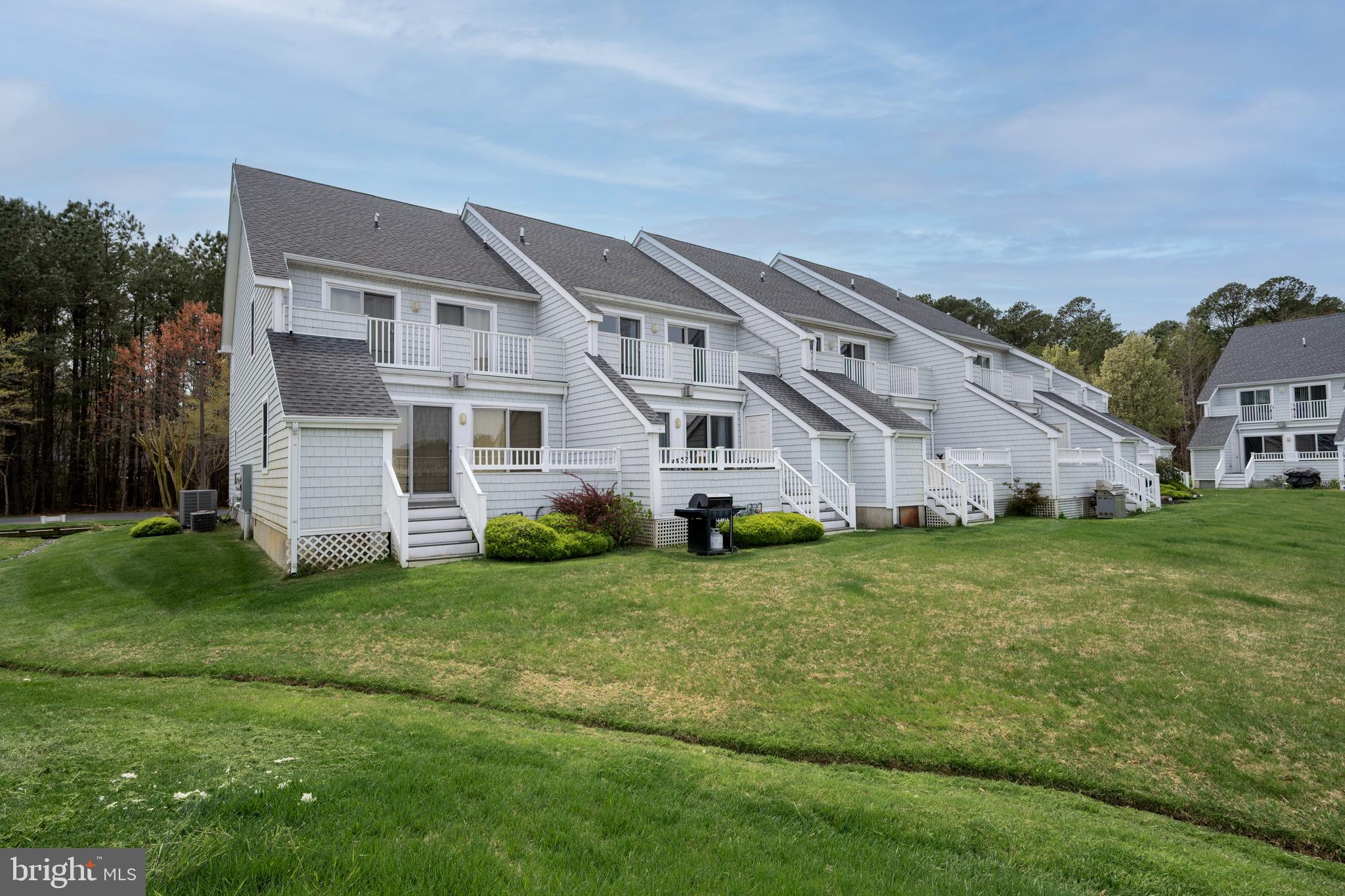 9717 VILLAGE LANE 5 9709E
