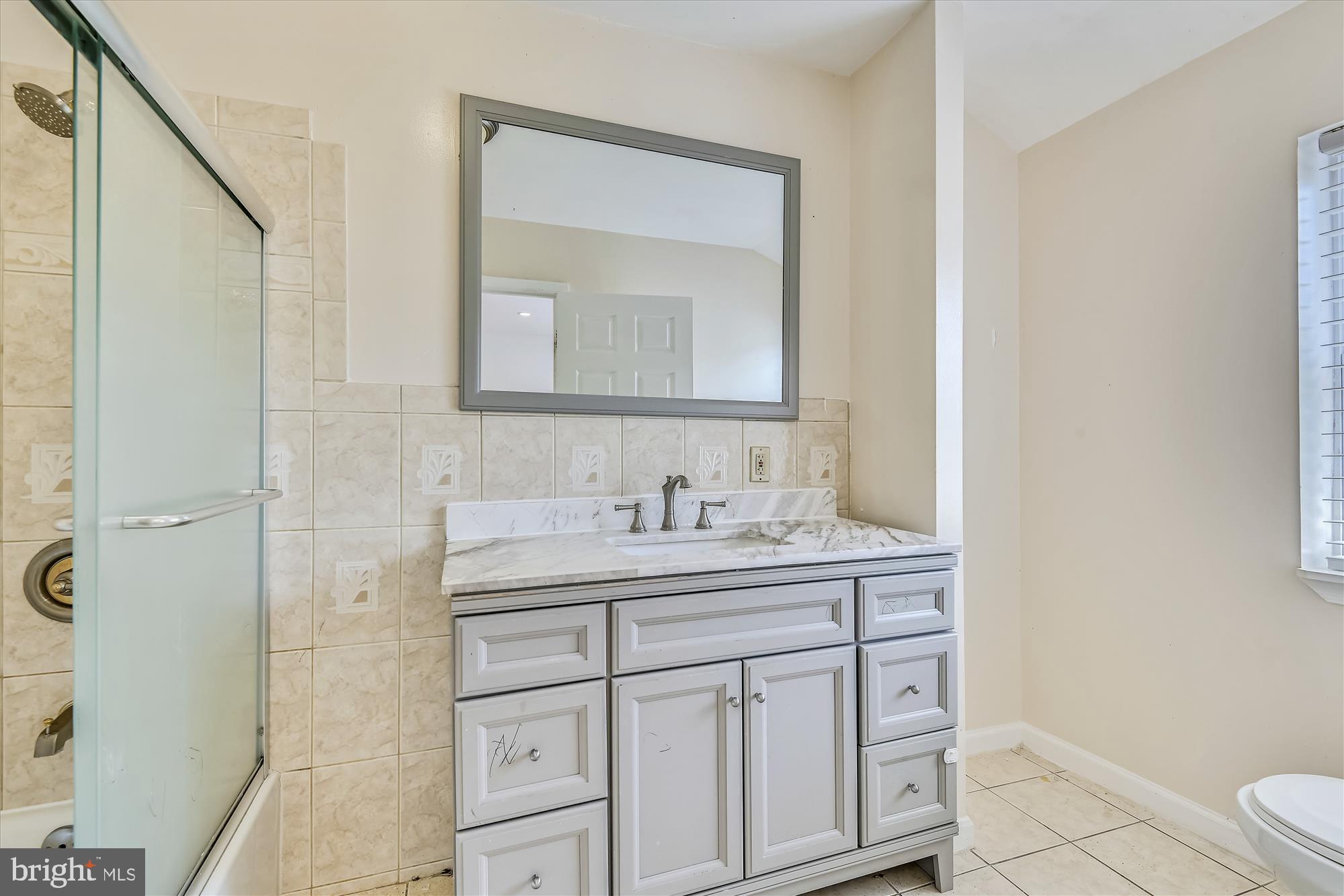 MIDDLESEX - Residential