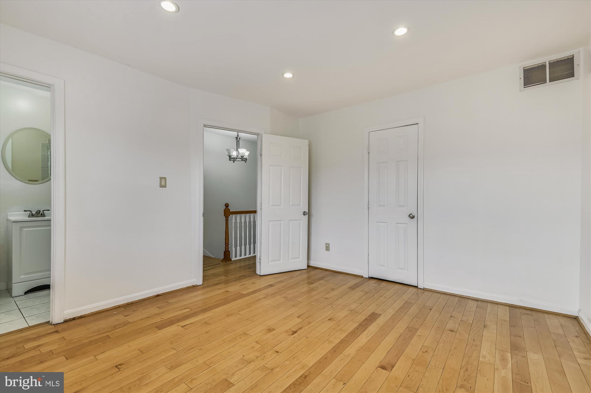 MIDDLESEX - Residential