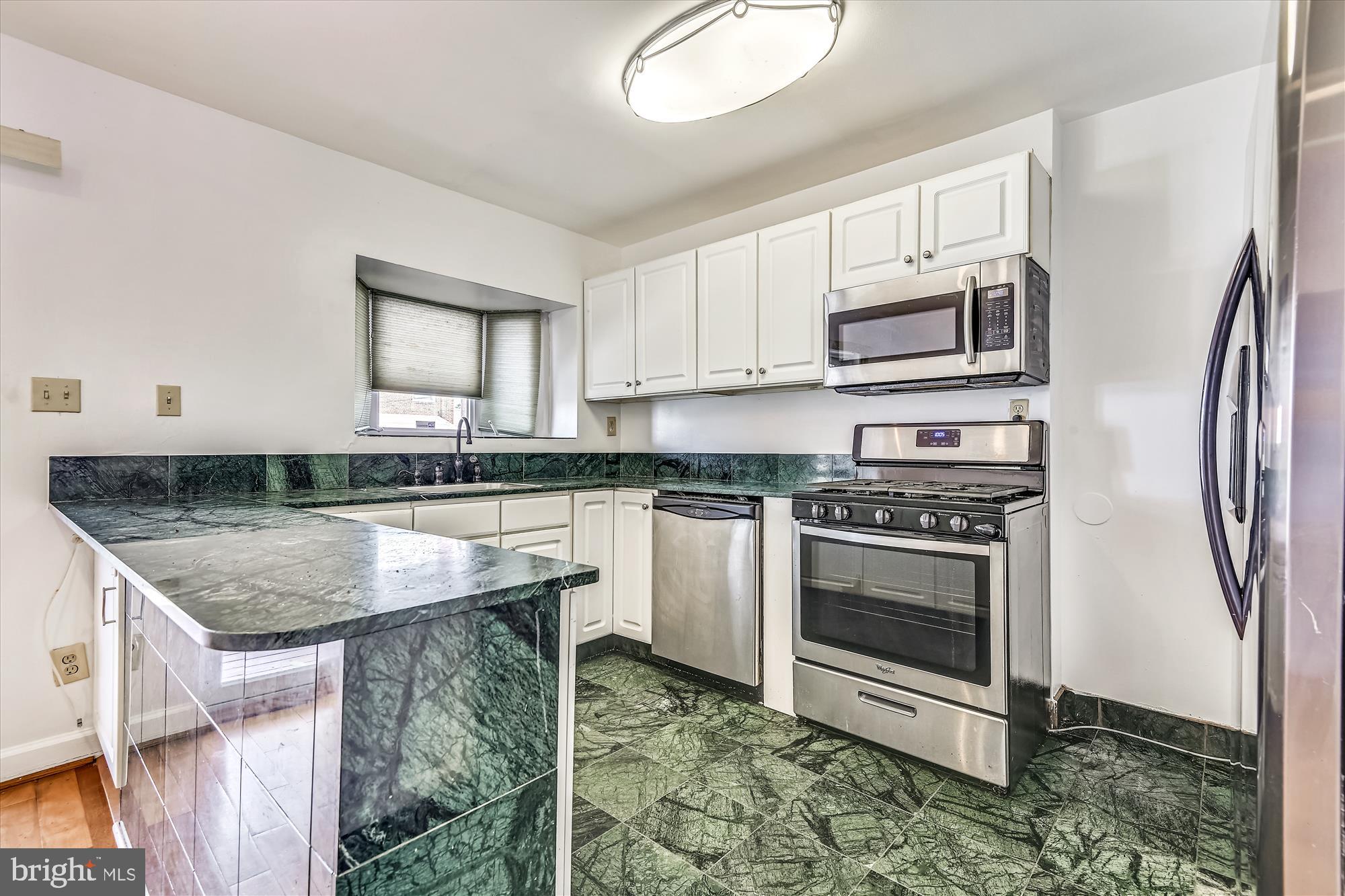 MIDDLESEX - Residential