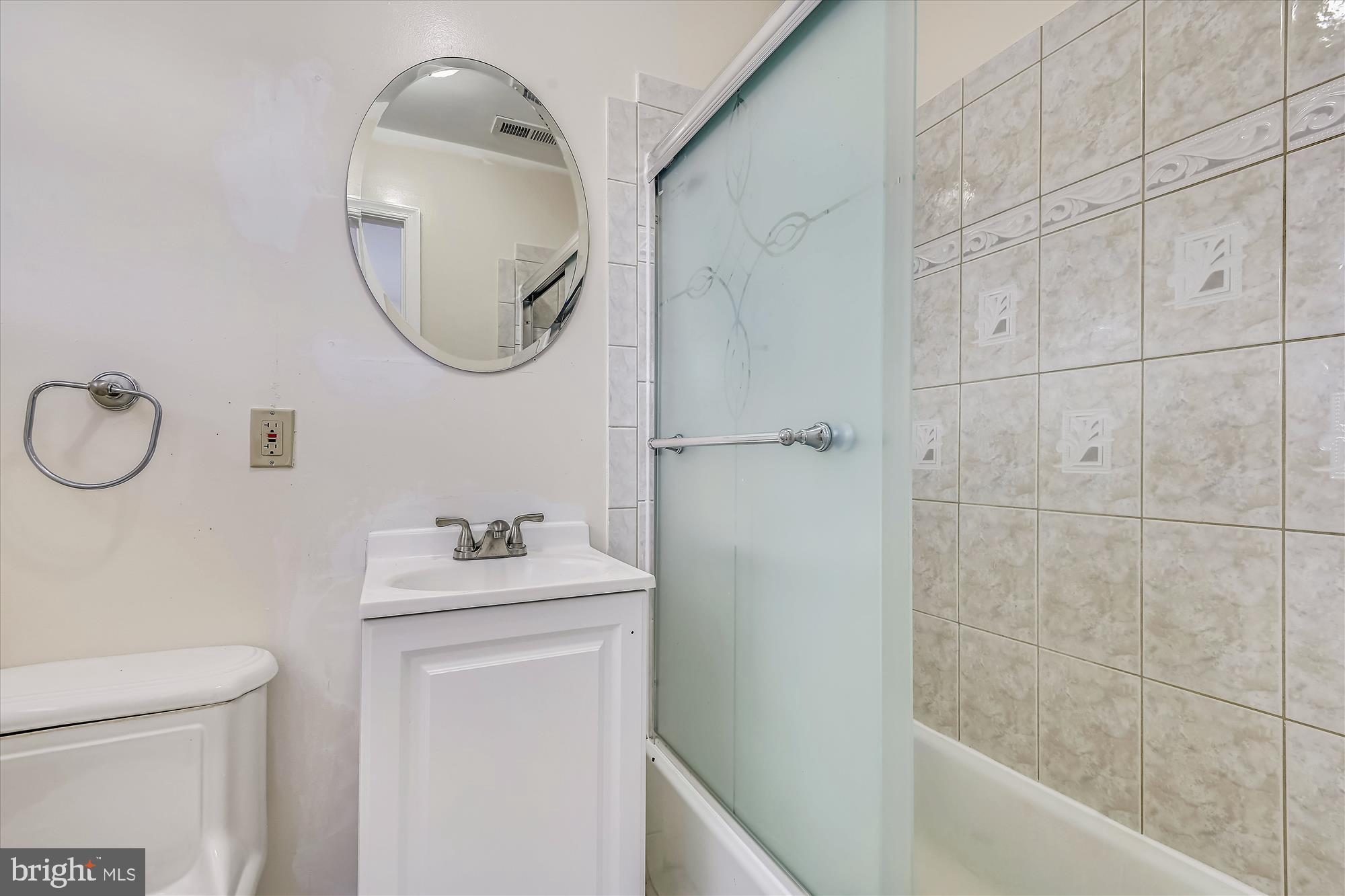 MIDDLESEX - Residential