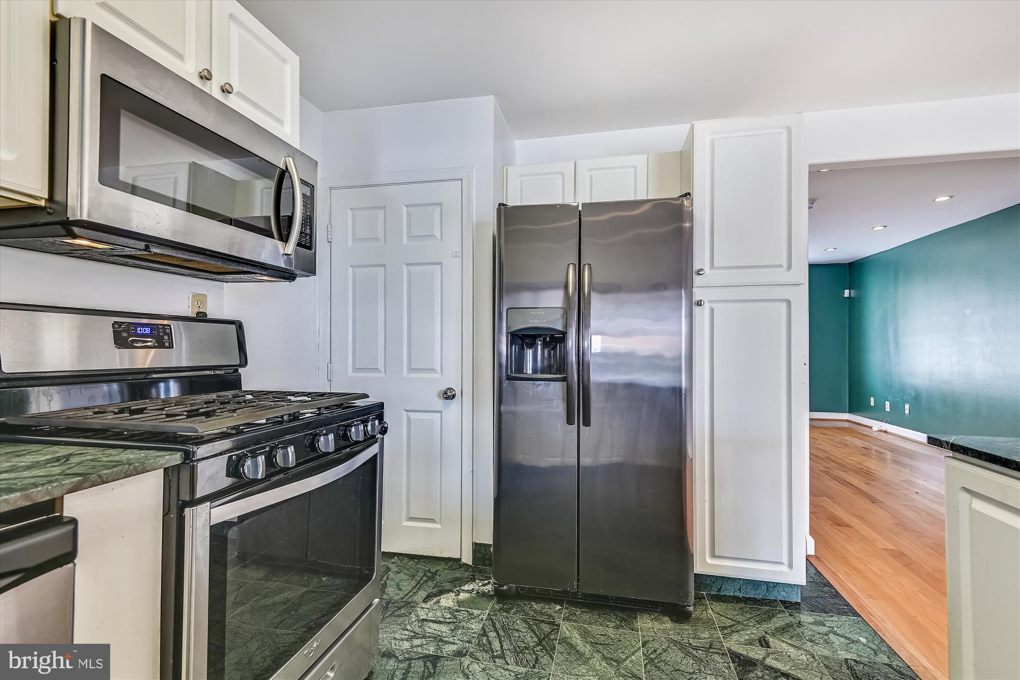 MIDDLESEX - Residential