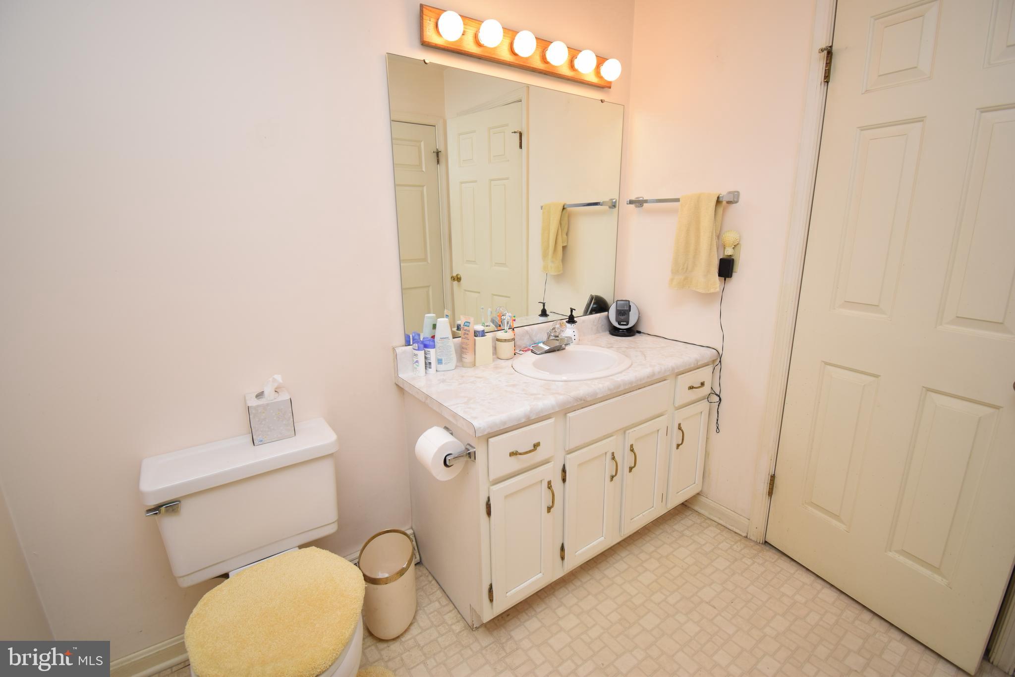 CHAMBERS CROSSING CONDOS - Residential