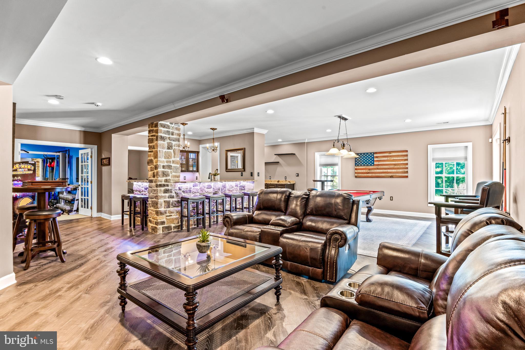 LAKE FOREST - Residential