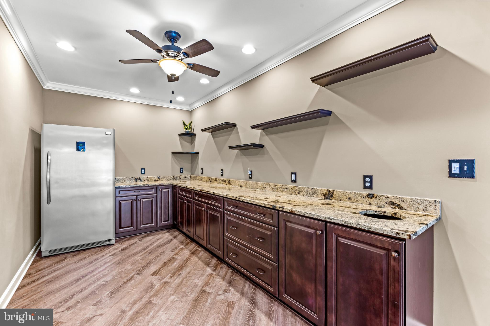 LAKE FOREST - Residential