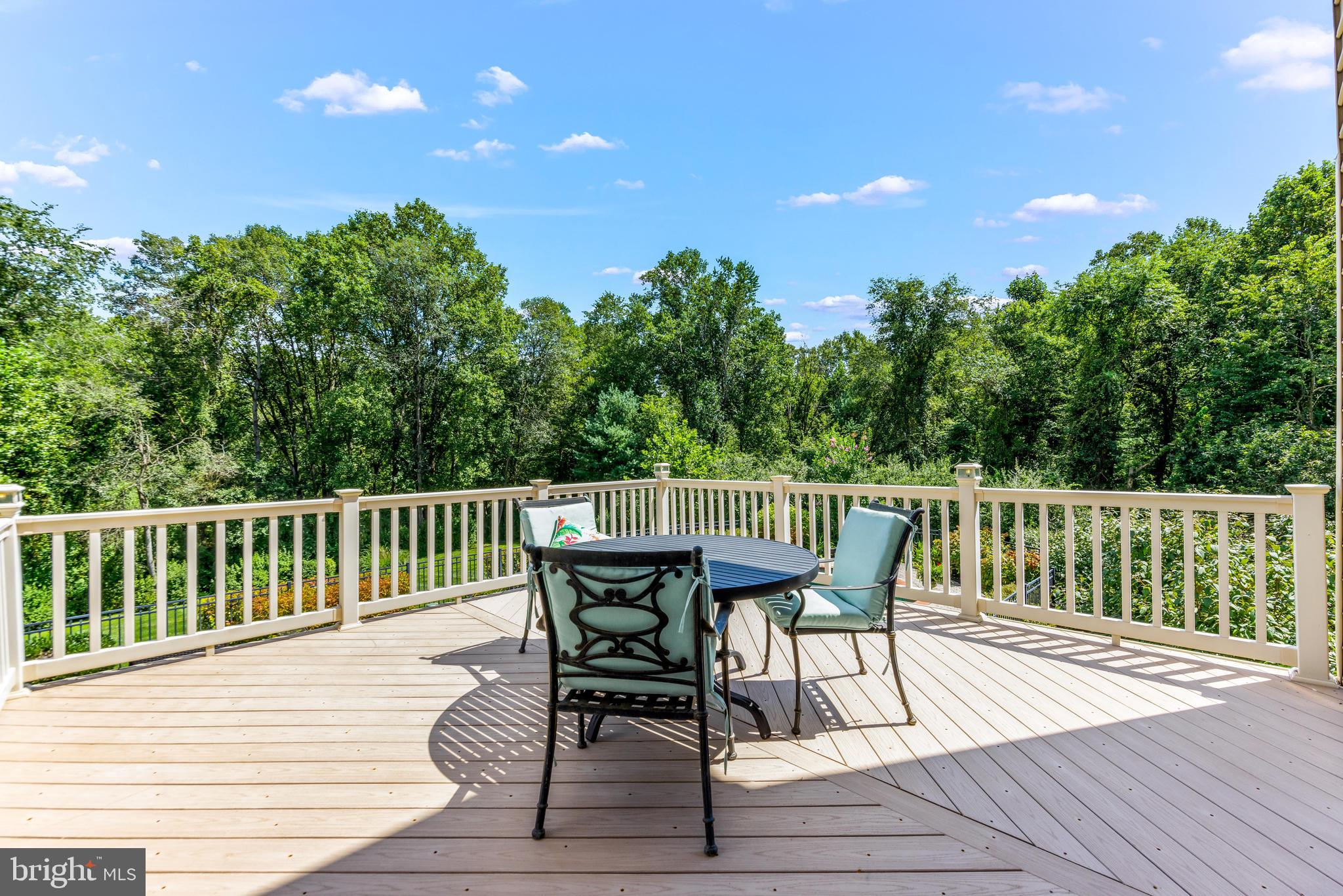 LAKE FOREST - Residential