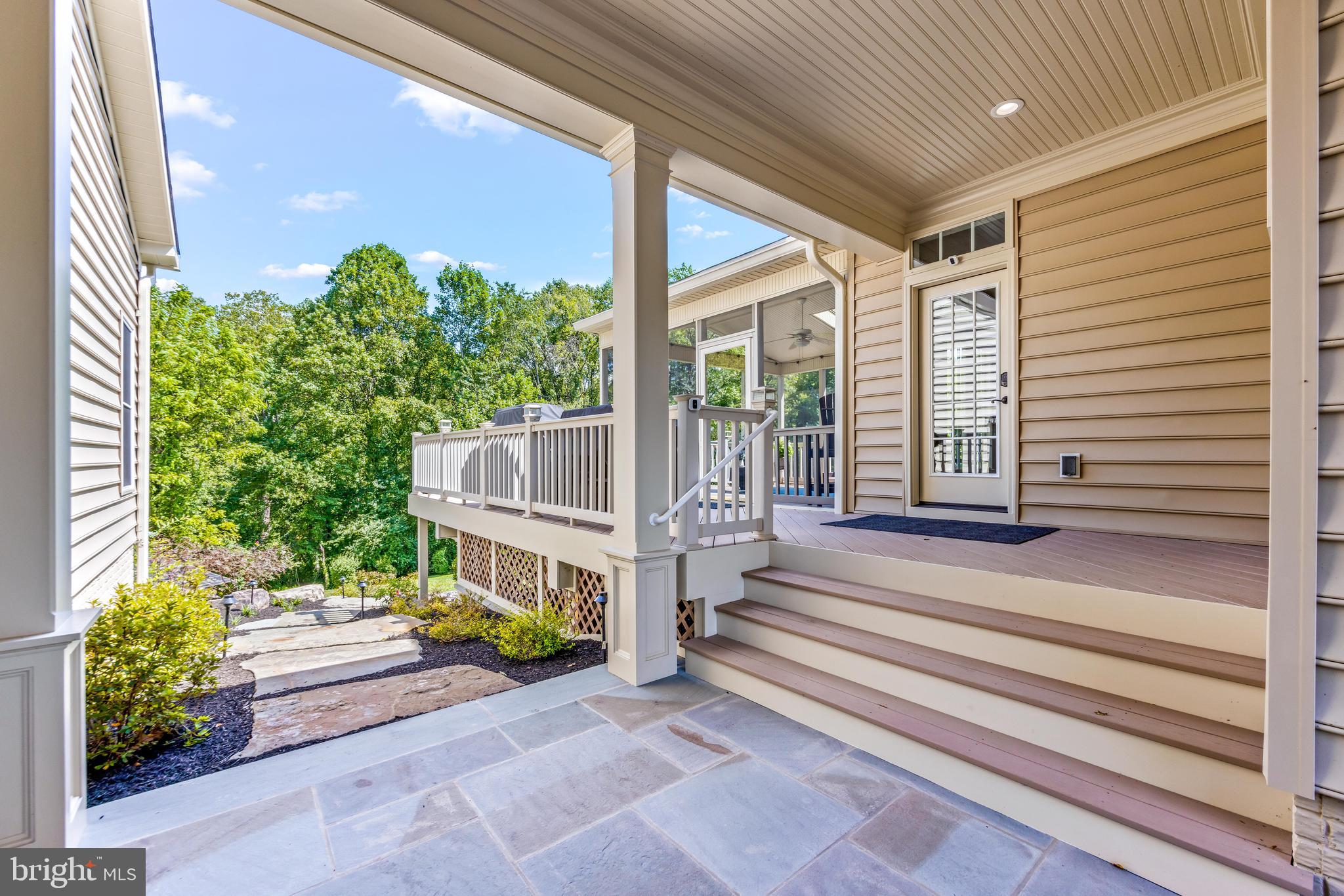 LAKE FOREST - Residential