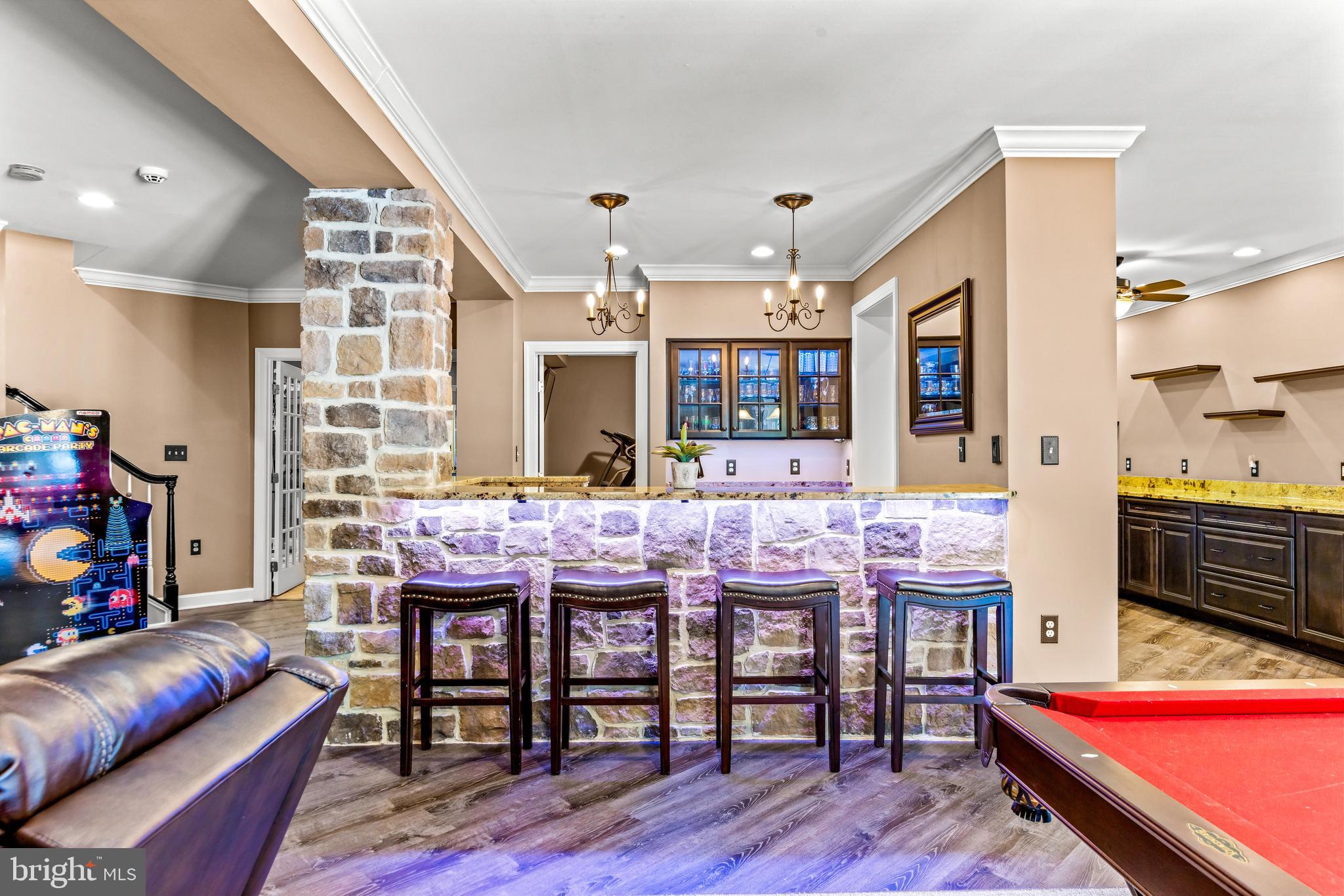 LAKE FOREST - Residential