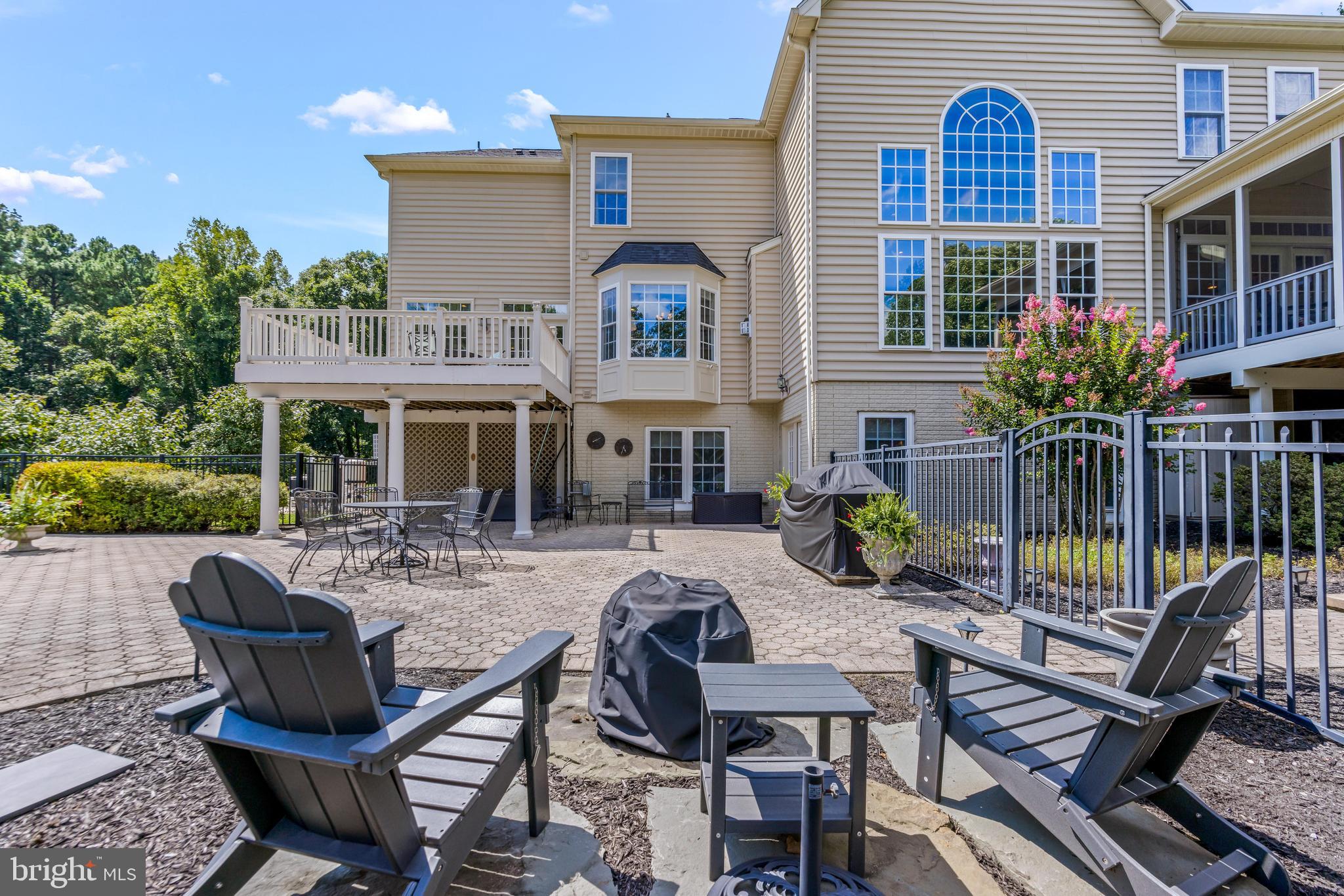 LAKE FOREST - Residential