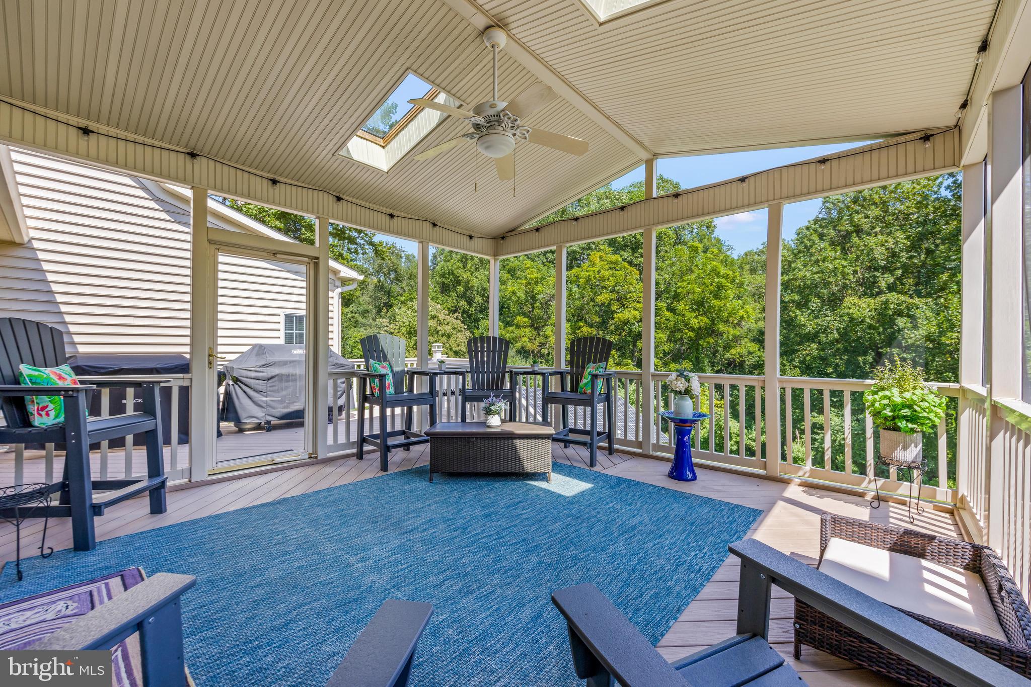 LAKE FOREST - Residential