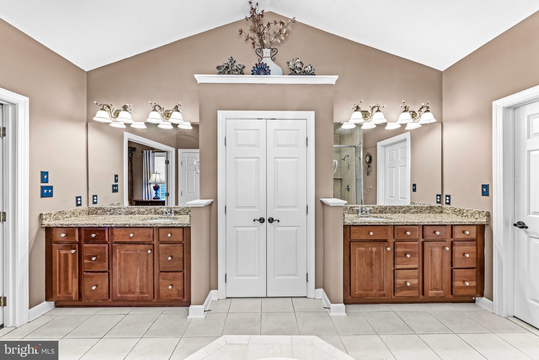 LAKE FOREST - Residential