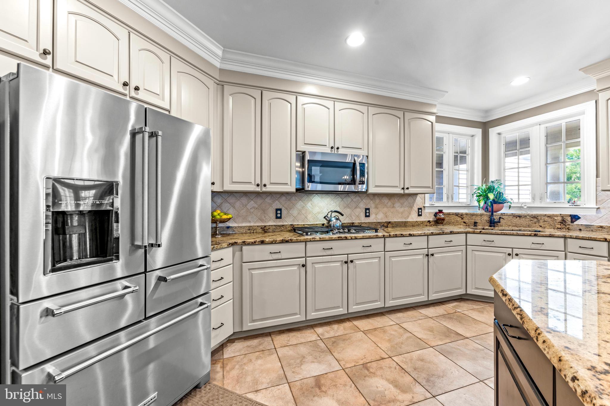 LAKE FOREST - Residential