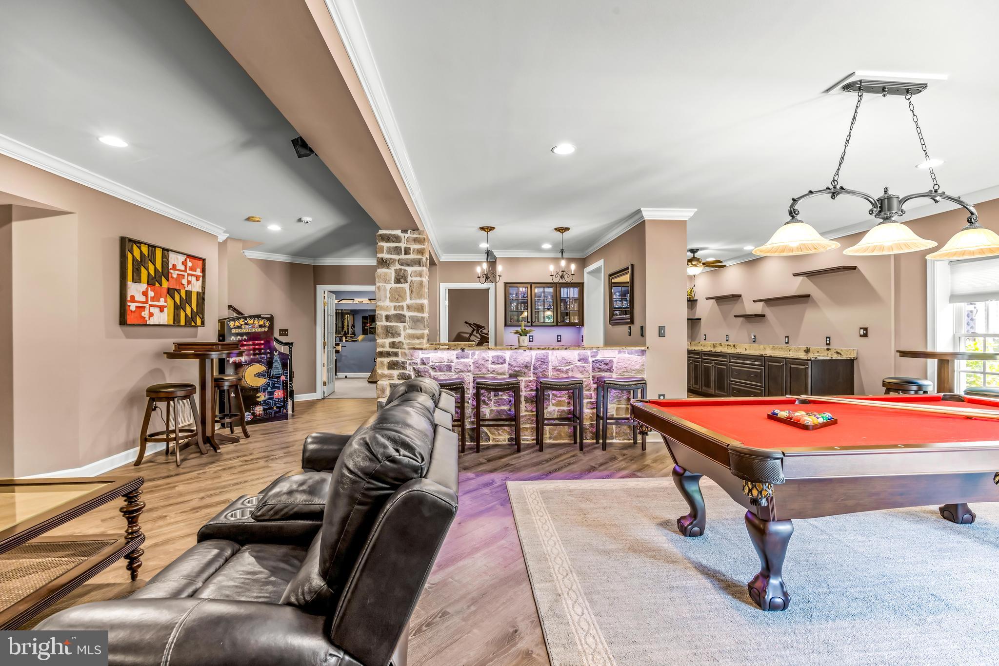 LAKE FOREST - Residential