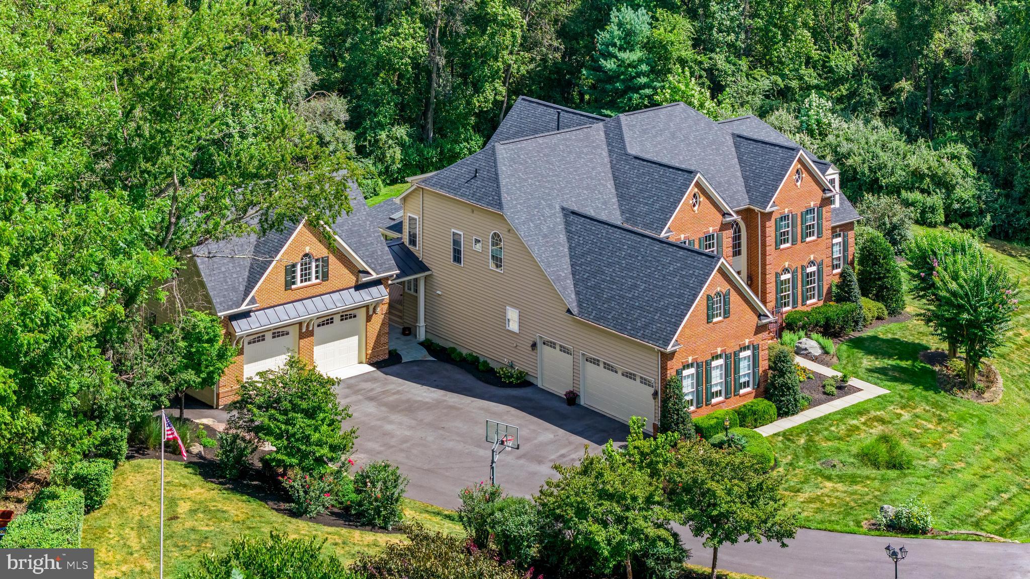 1703 LAKE FOREST DRIVE