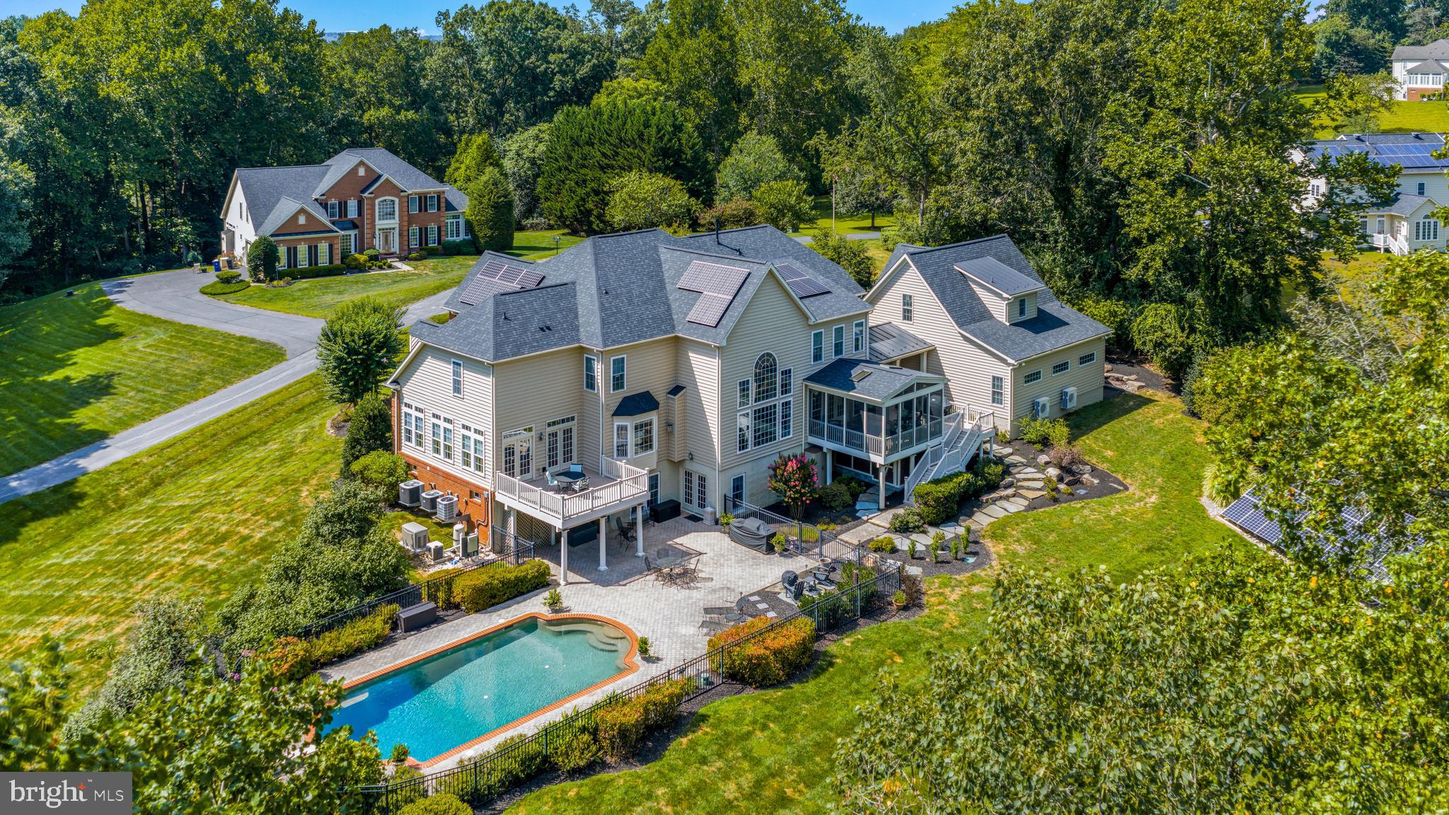 1703 LAKE FOREST DRIVE