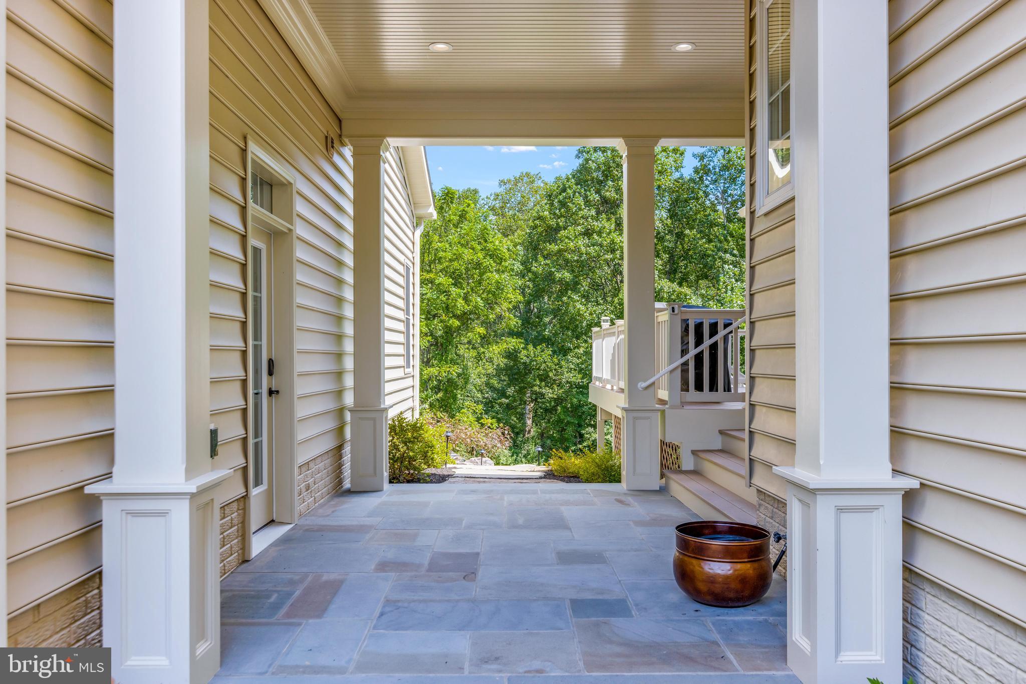 LAKE FOREST - Residential