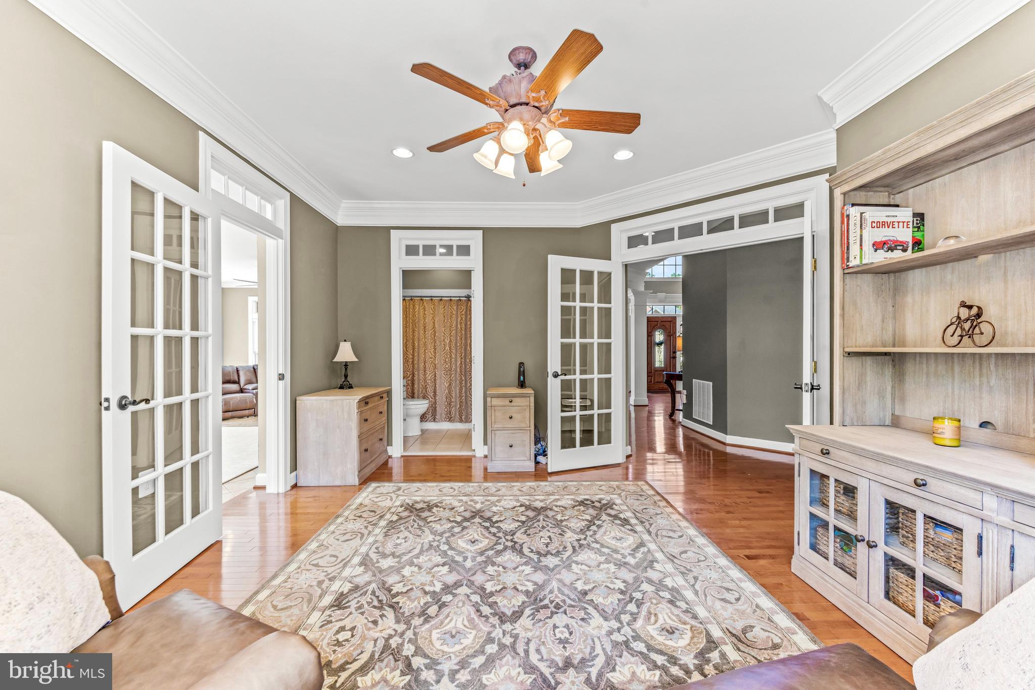 LAKE FOREST - Residential