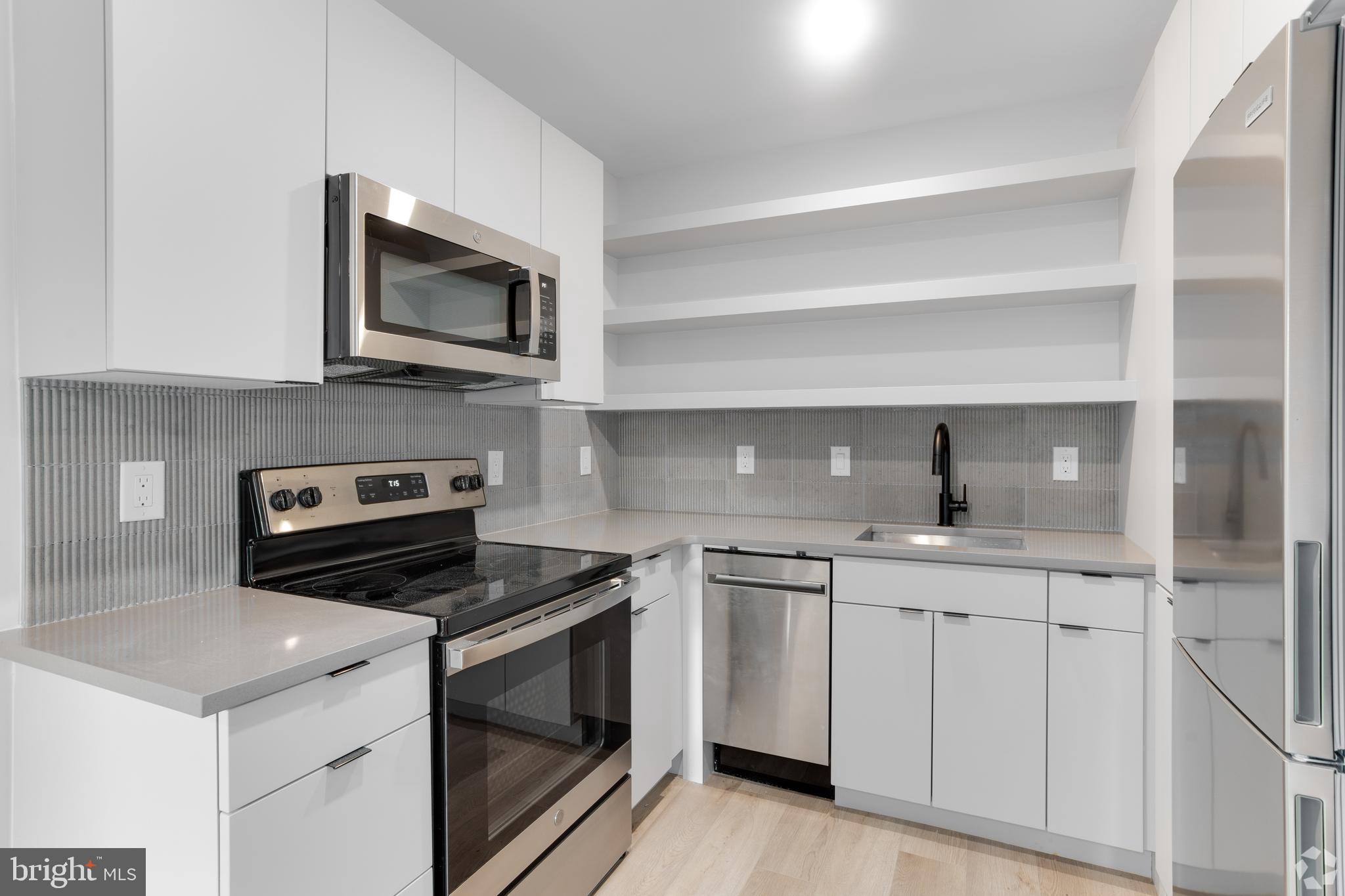 NORRIS SQUARE - Residential Lease