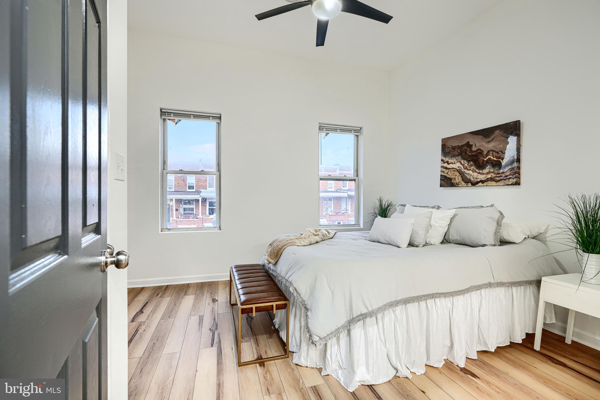 MONTEBELLO LAKE - Residential