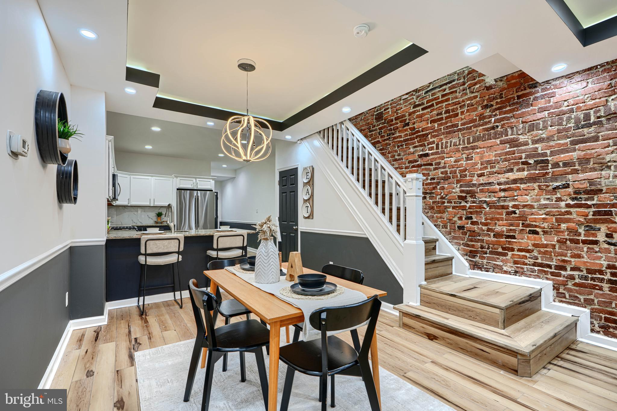 MONTEBELLO LAKE - Residential