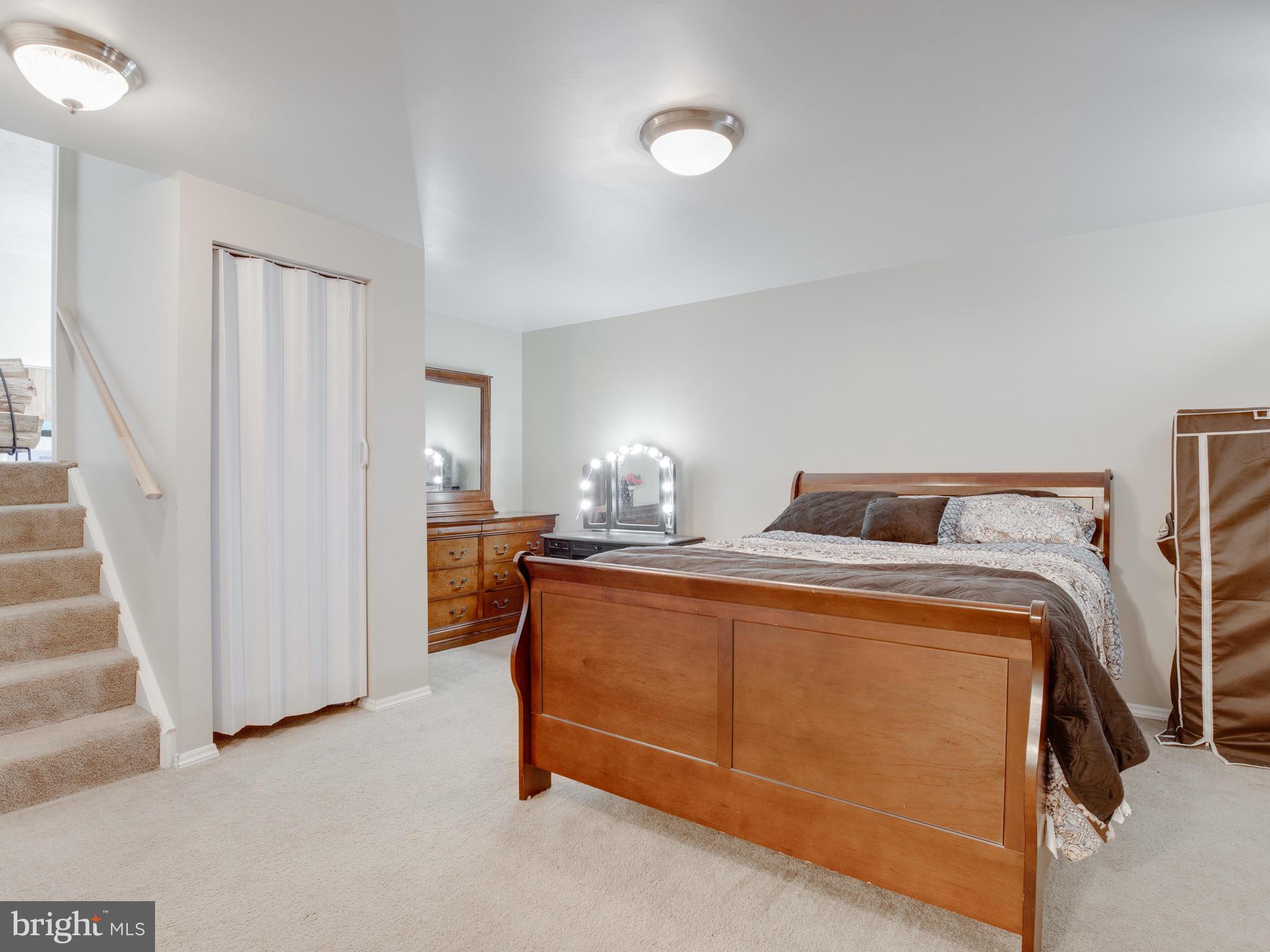 CHESTERFIELD - Residential