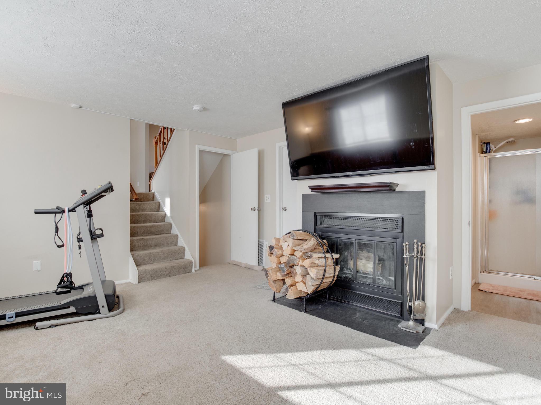 CHESTERFIELD - Residential