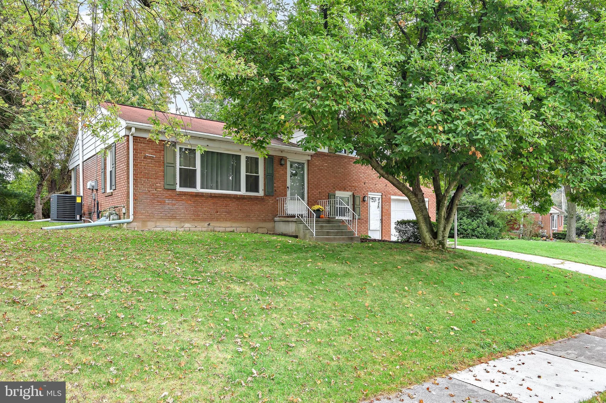 112 Farmview Drive, York, PA 17408