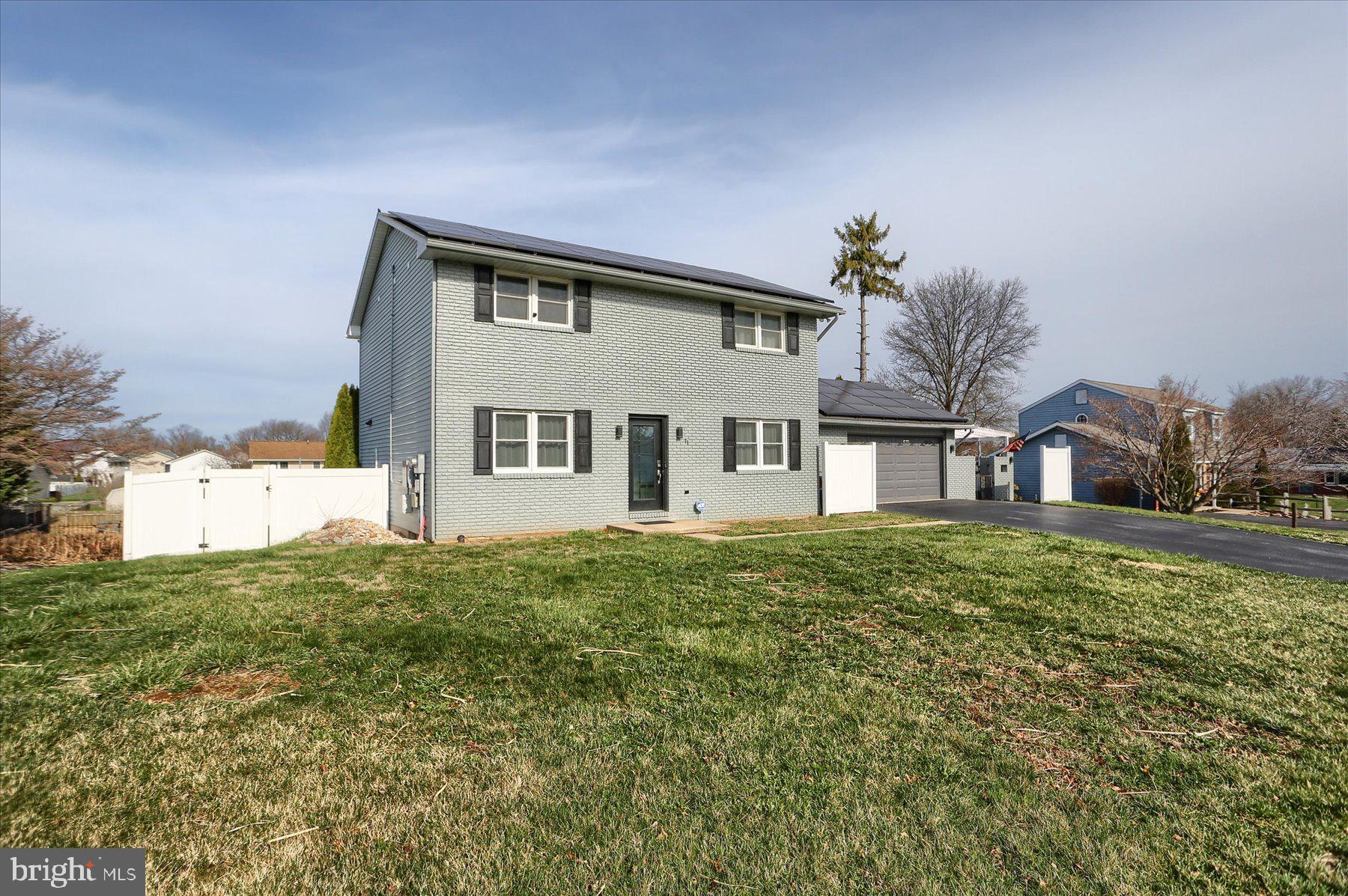 LONDONDERRY VILLAGE - Residential