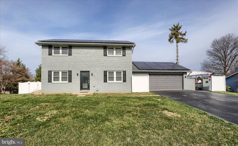 11 STAFFORD DRIVE PALMYRA PA 17078