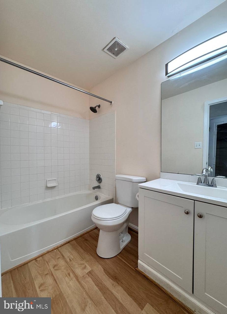 GERMANTOWN ESTATES - Residential Lease