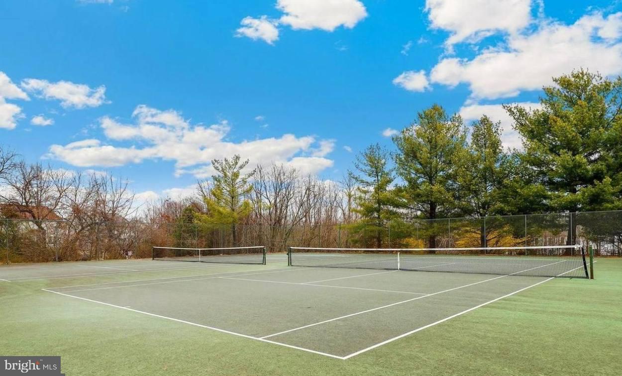 GERMANTOWN ESTATES - Residential Lease