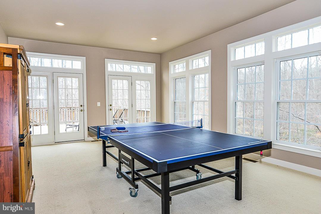 LIBERTY OAKS - Residential