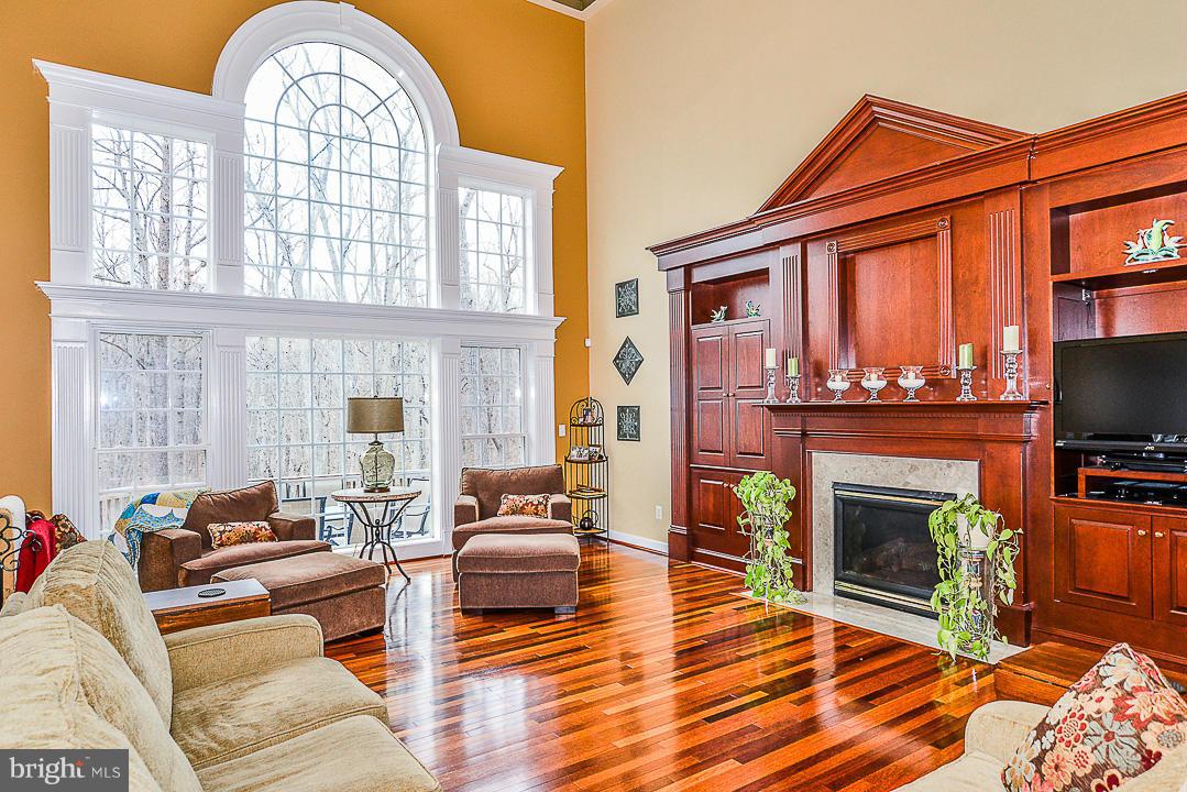 LIBERTY OAKS - Residential