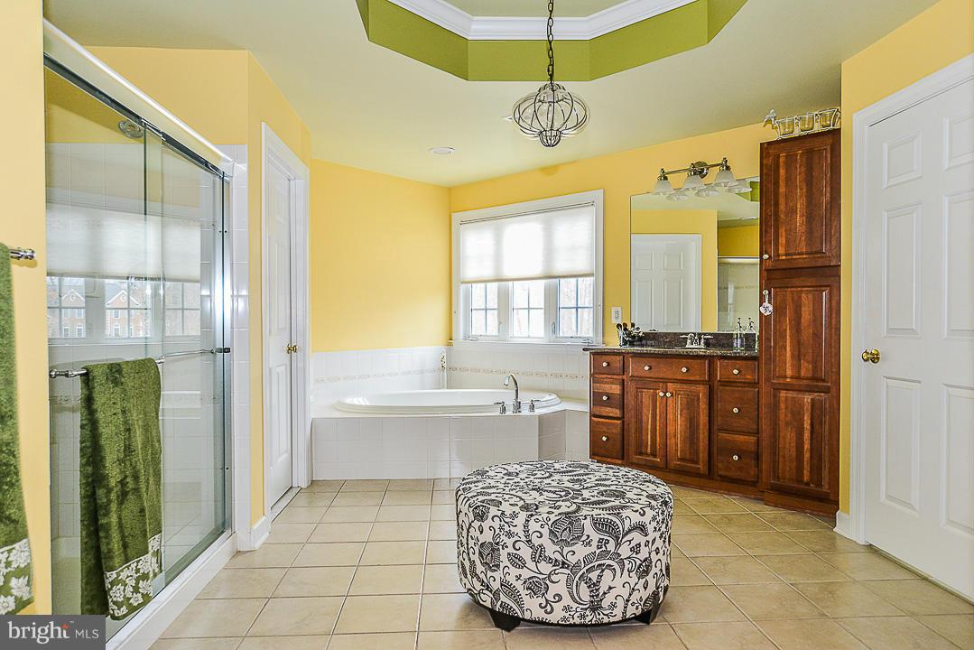 LIBERTY OAKS - Residential