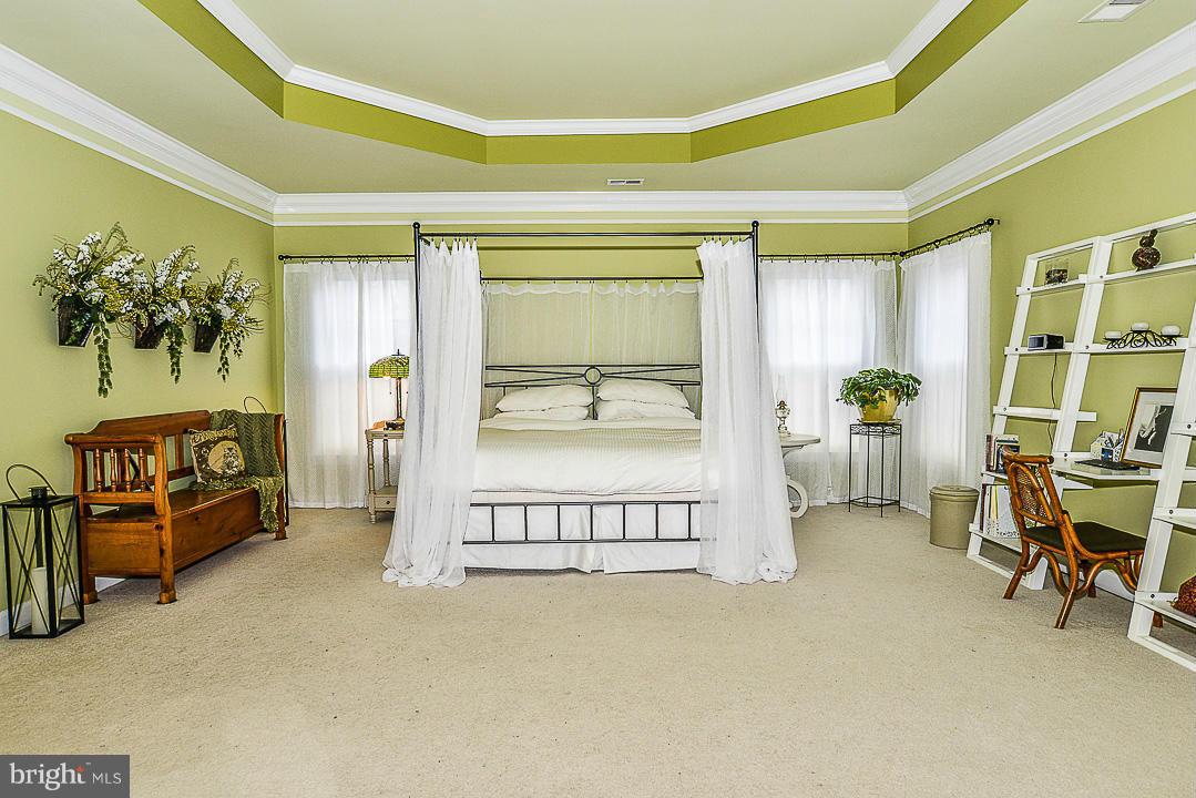 LIBERTY OAKS - Residential