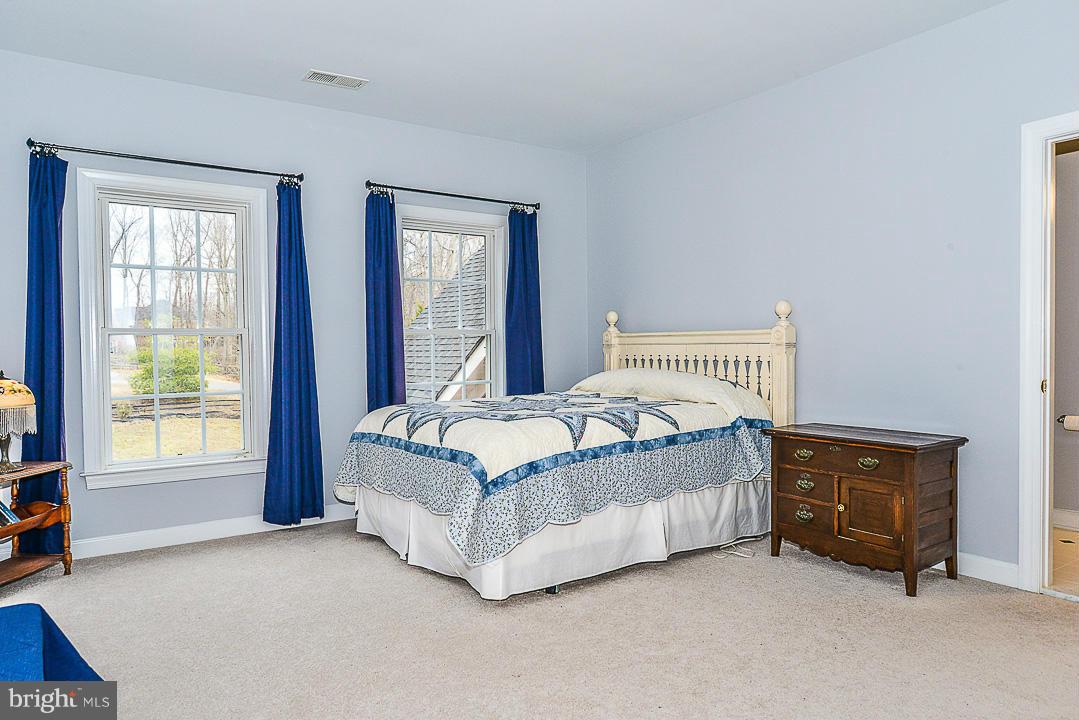 LIBERTY OAKS - Residential