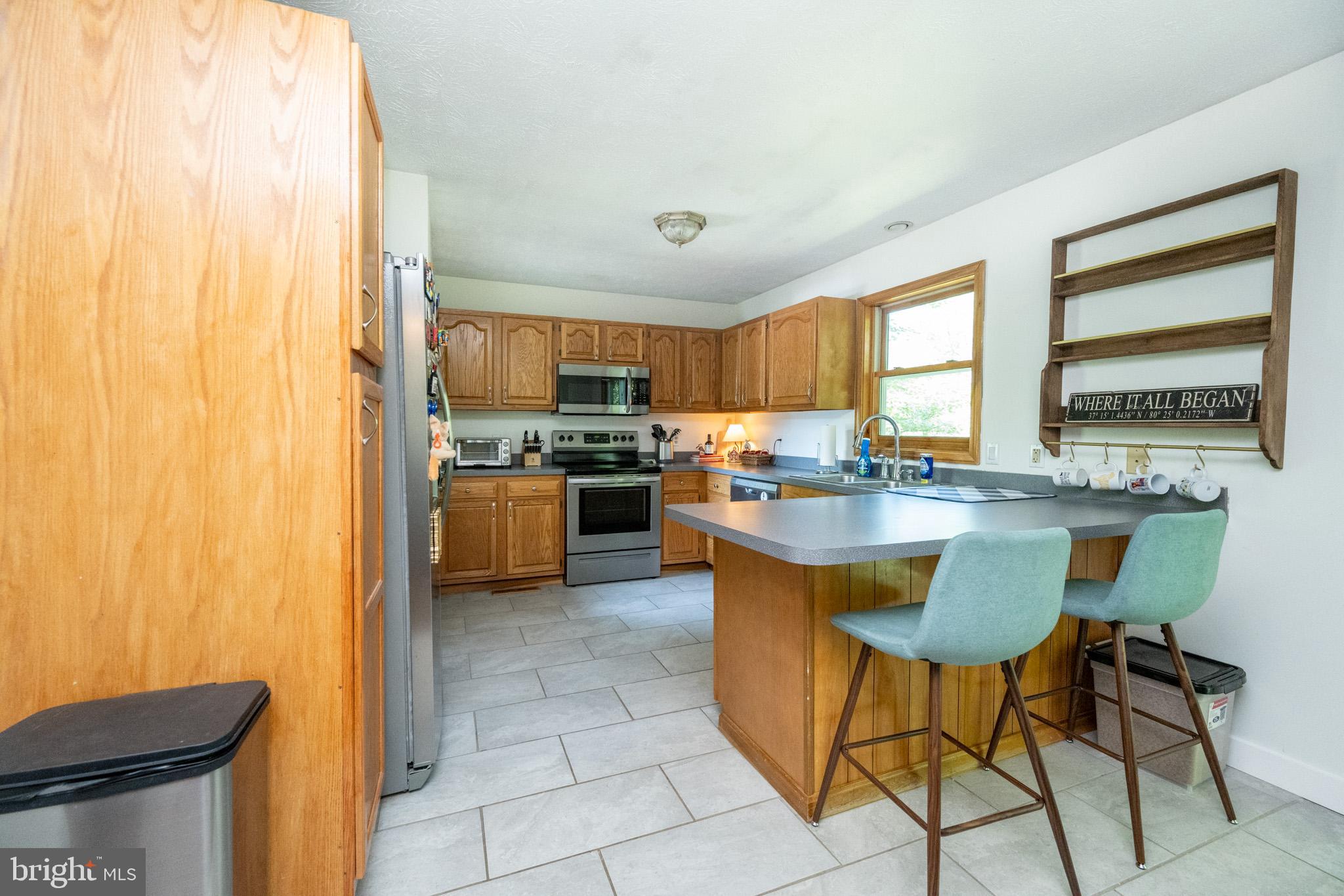 MITCHELL MANOR - Residential