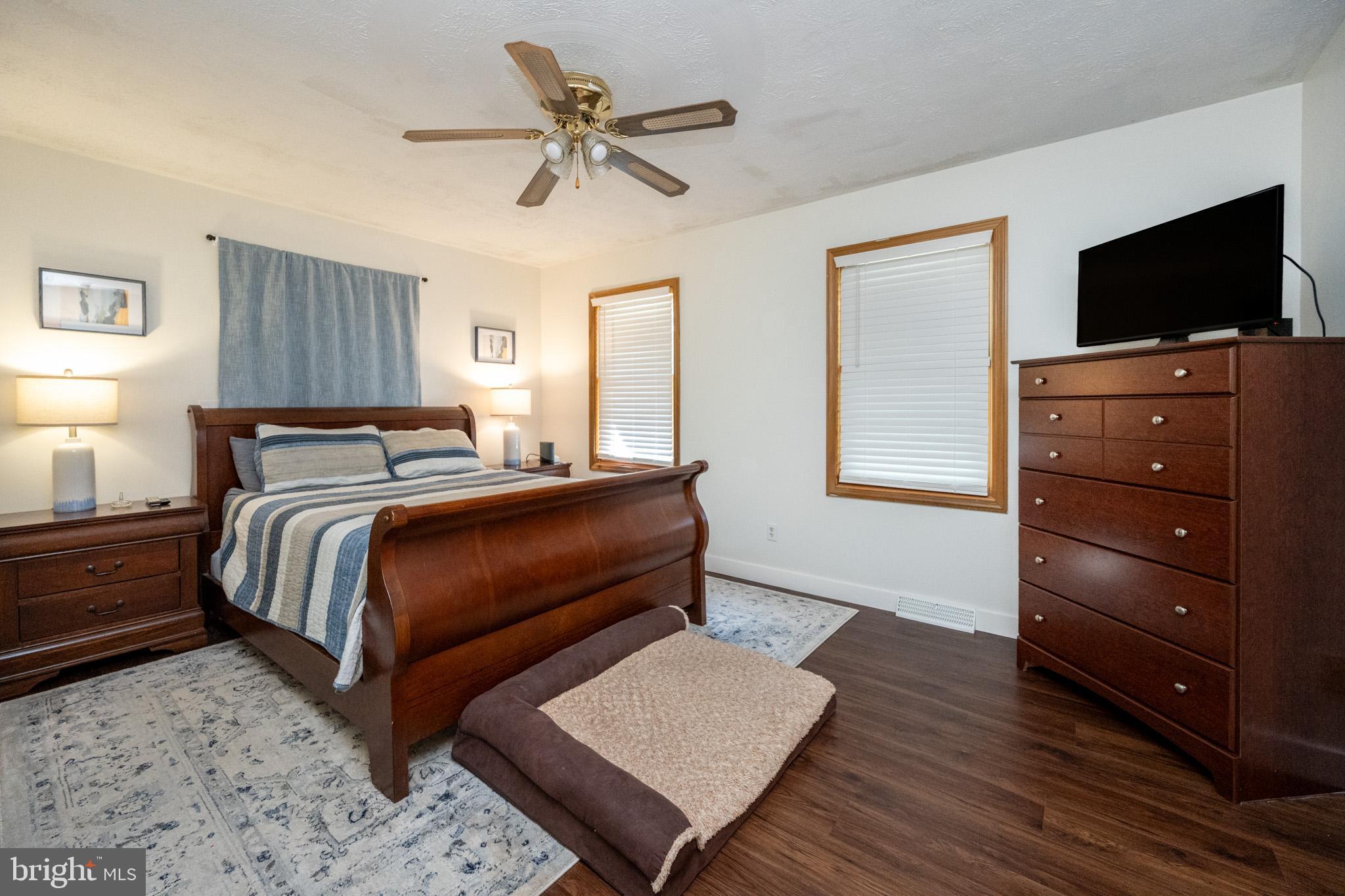 MITCHELL MANOR - Residential